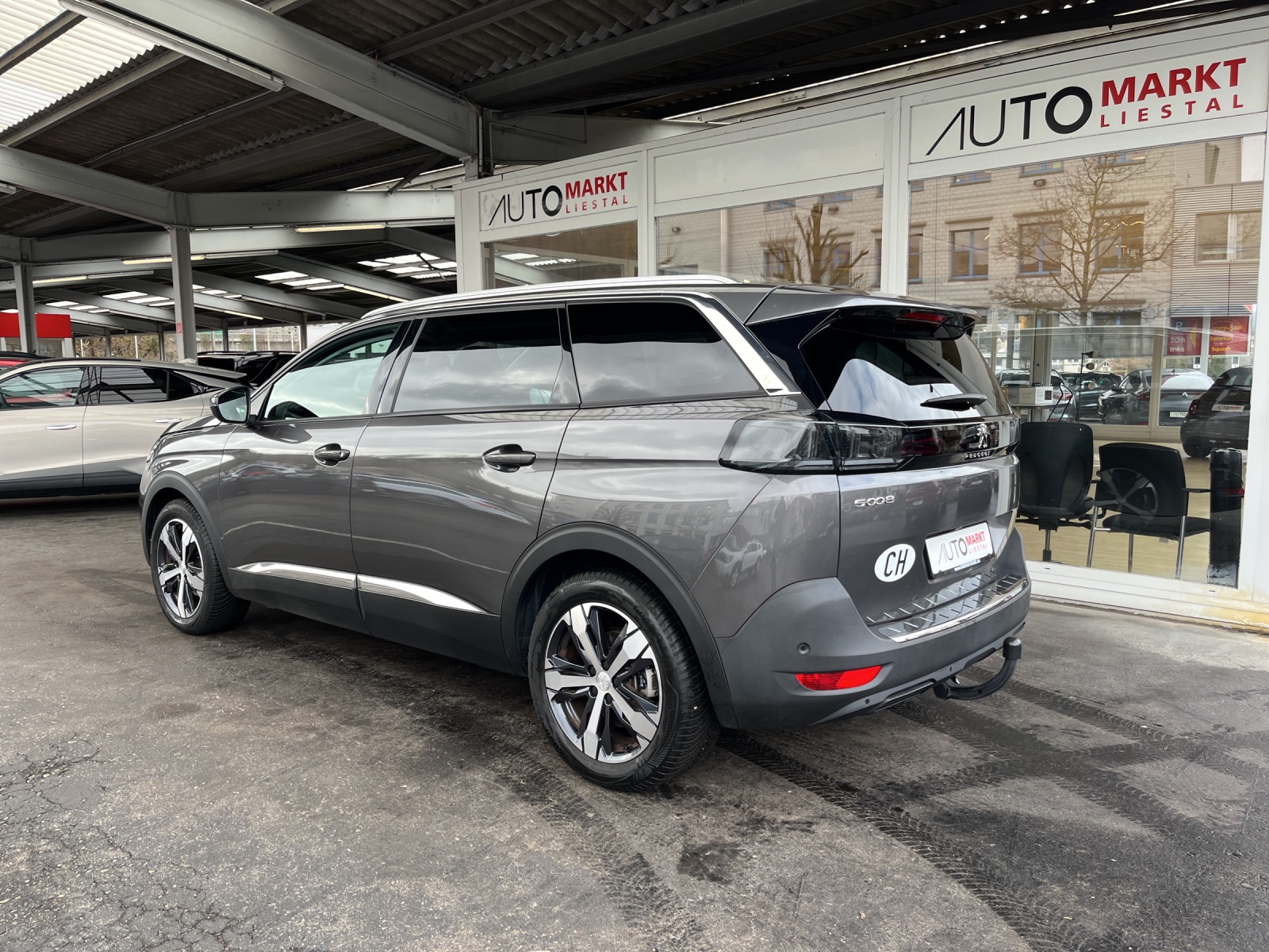 PEUGEOT 5008 1.5 BlueHDi Allure Pack EAT8 - 3