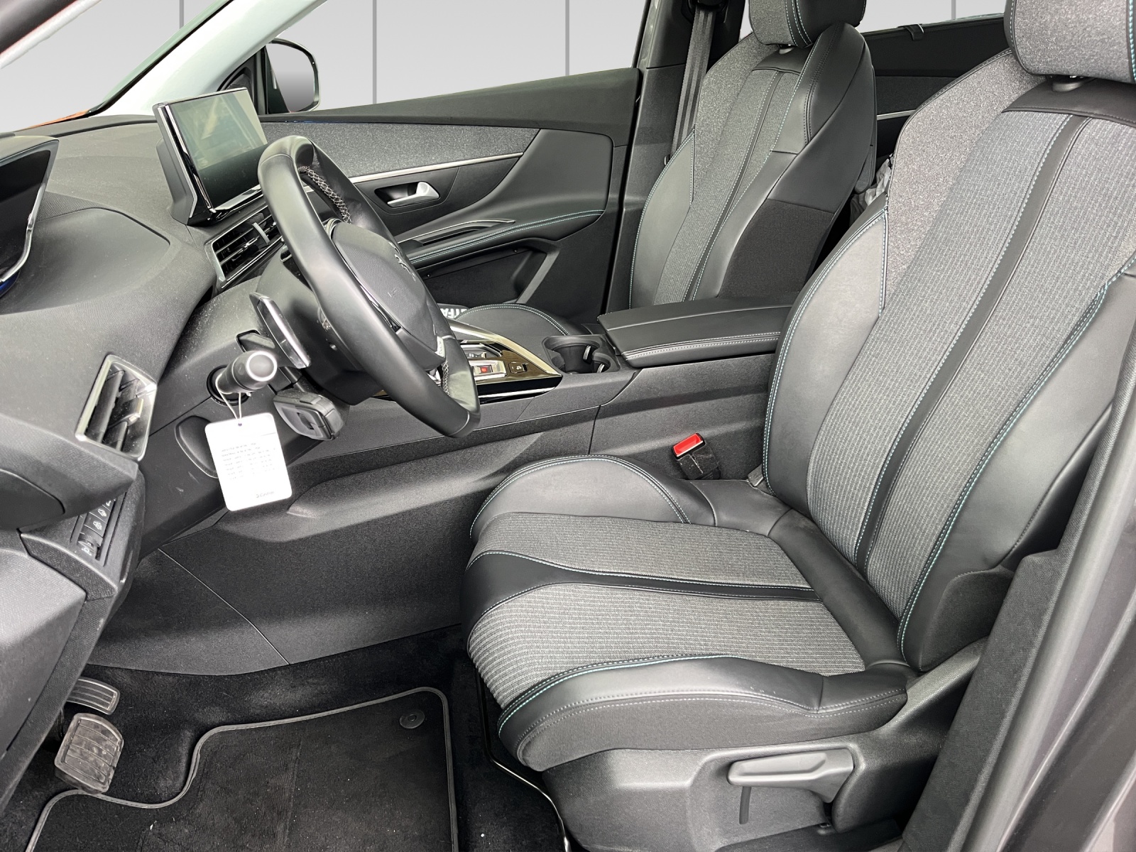 PEUGEOT 5008 1.5 BlueHDi Allure Pack EAT8 - 7