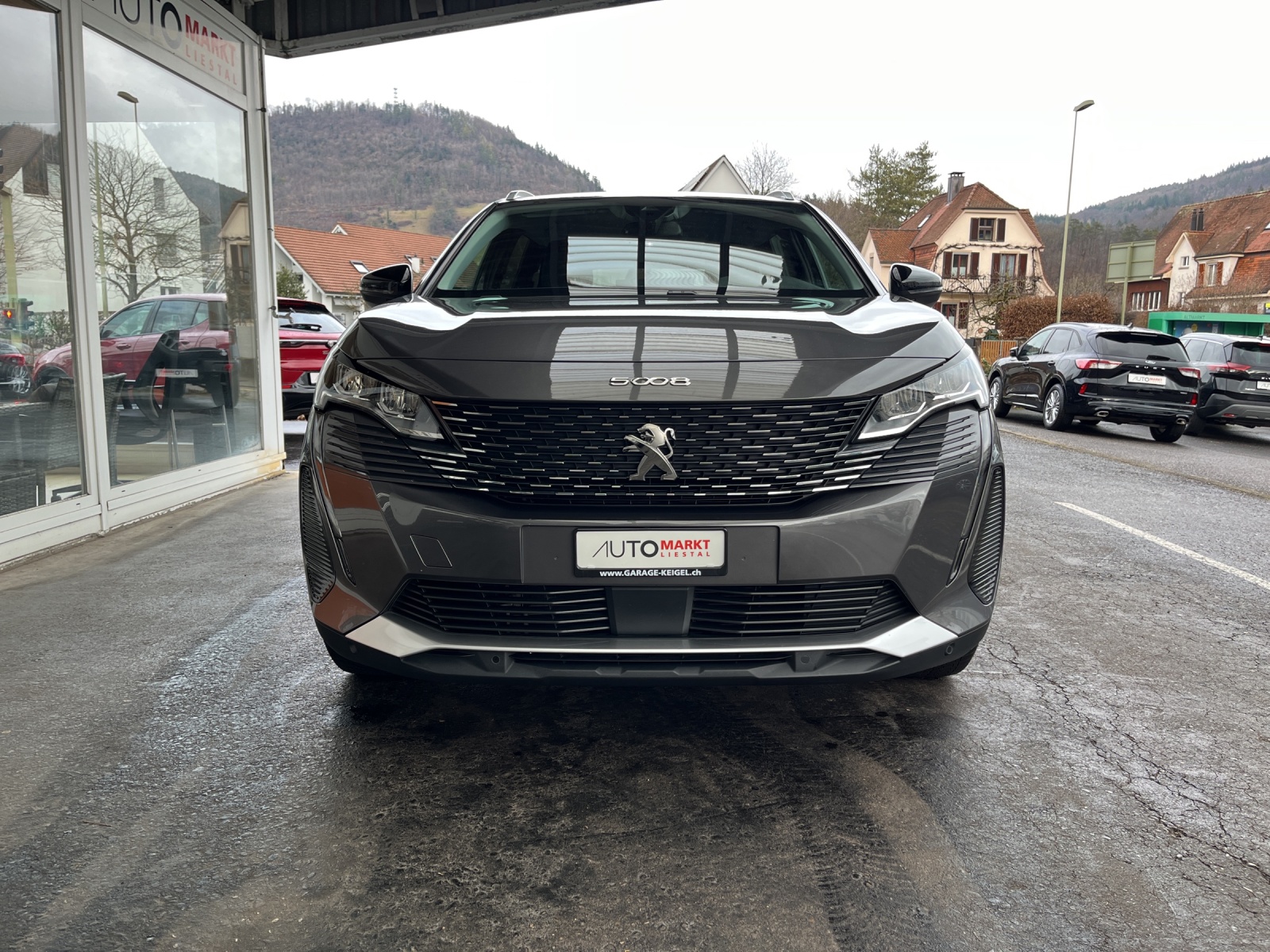 PEUGEOT 5008 1.5 BlueHDi Allure Pack EAT8 - 6
