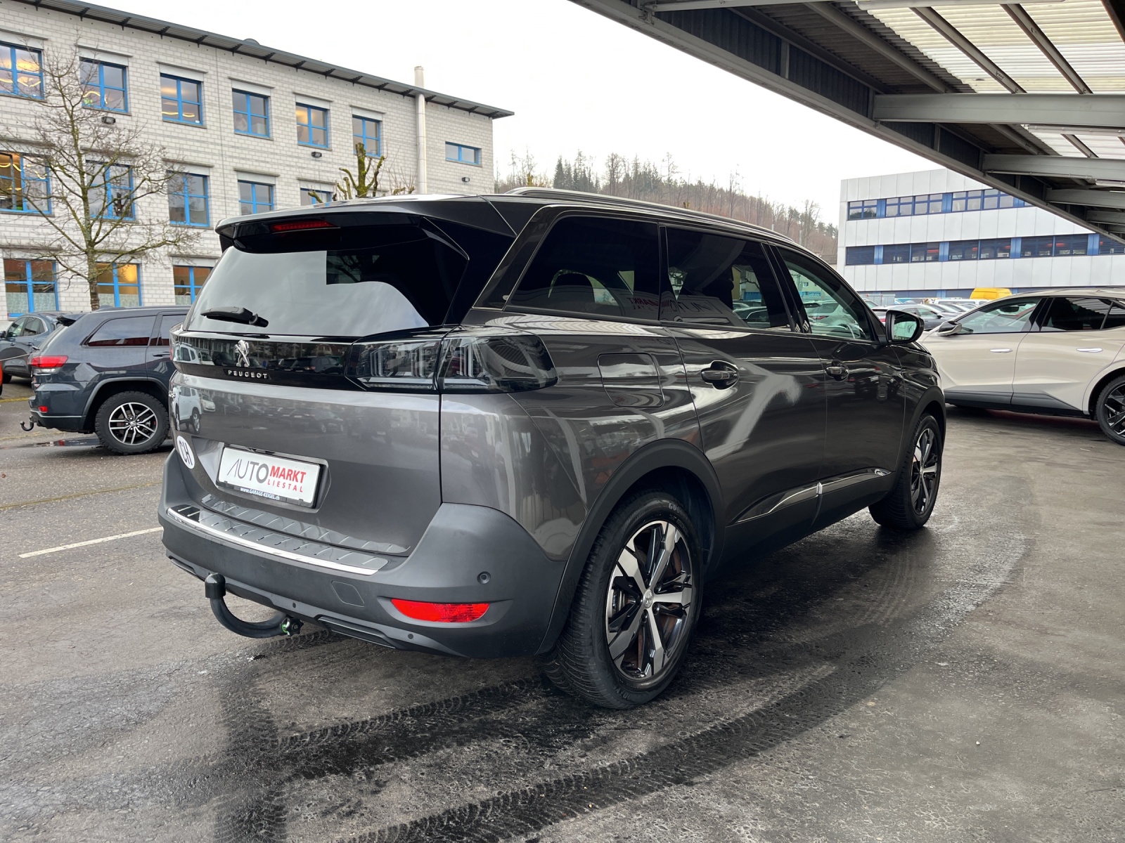 PEUGEOT 5008 1.5 BlueHDi Allure Pack EAT8 - 5
