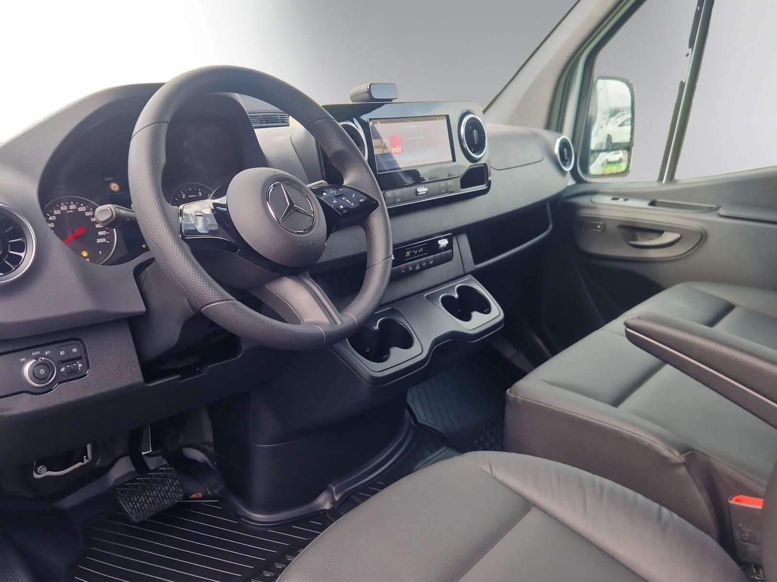 MERCEDES-BENZ Sprinter 315 CDI PRO Standard 9G-TRONIC - 8