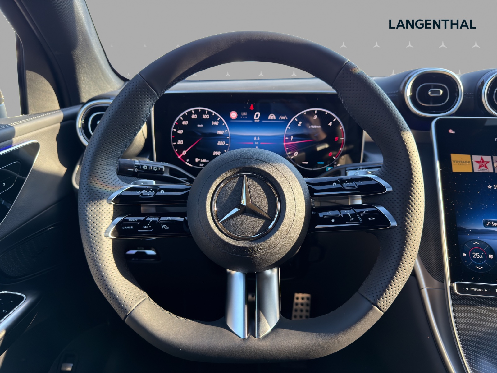 MERCEDES-BENZ GLC 220 d 4Matic 9G-Tronic - 12