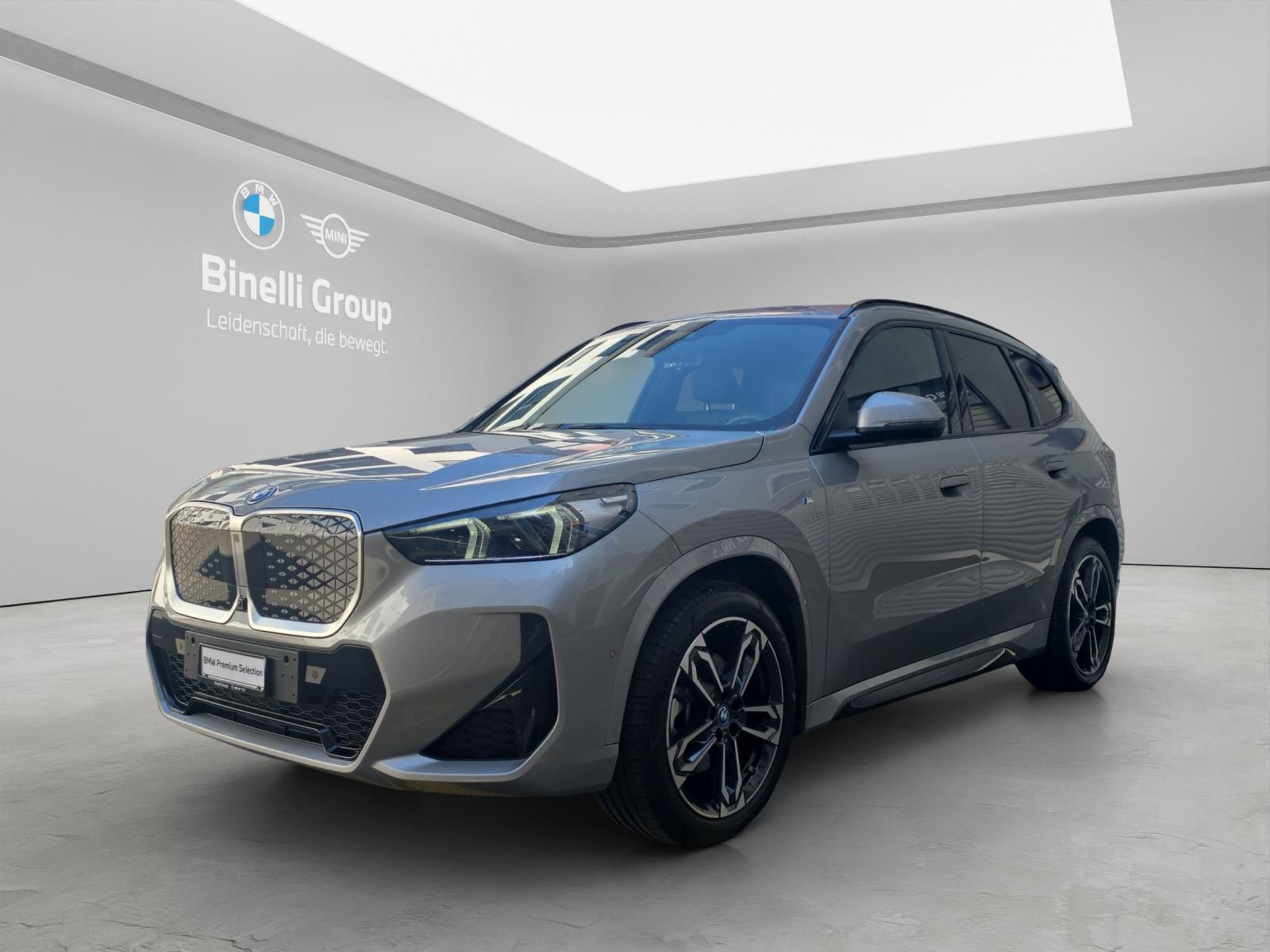iX1 30 xDrive M-Sport Paket