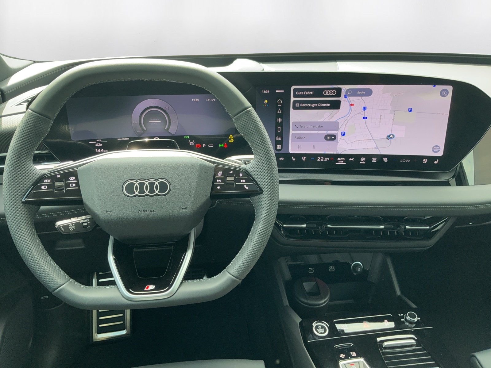 AUDI Q6 e-tron quattro - 7