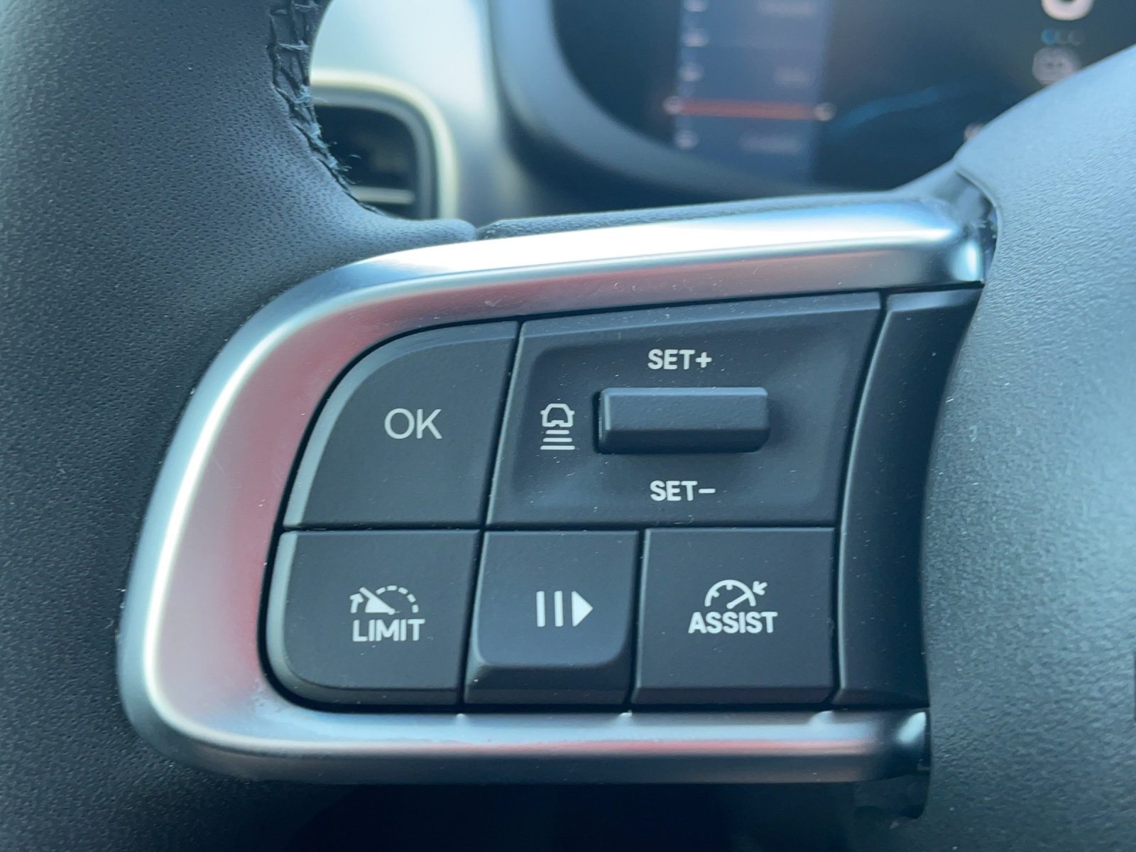 JEEP Avenger Altitude - 15