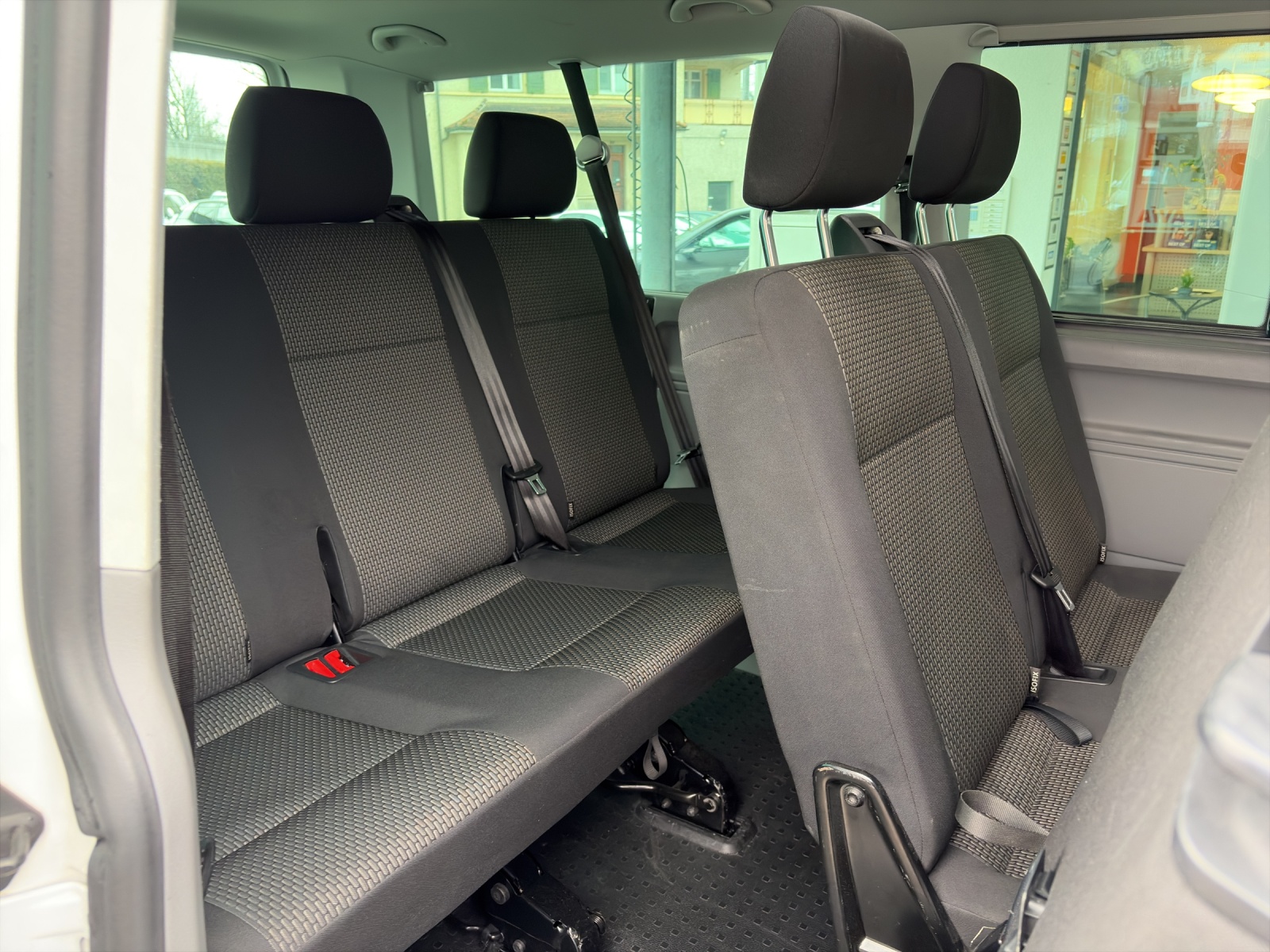 VW T6.1 2.0 TDI DSG - 16