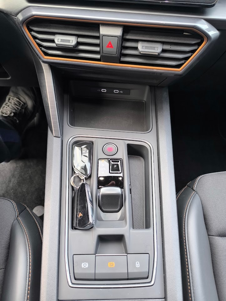 CUPRA LEON ST 2.0 TSI DSG - 11