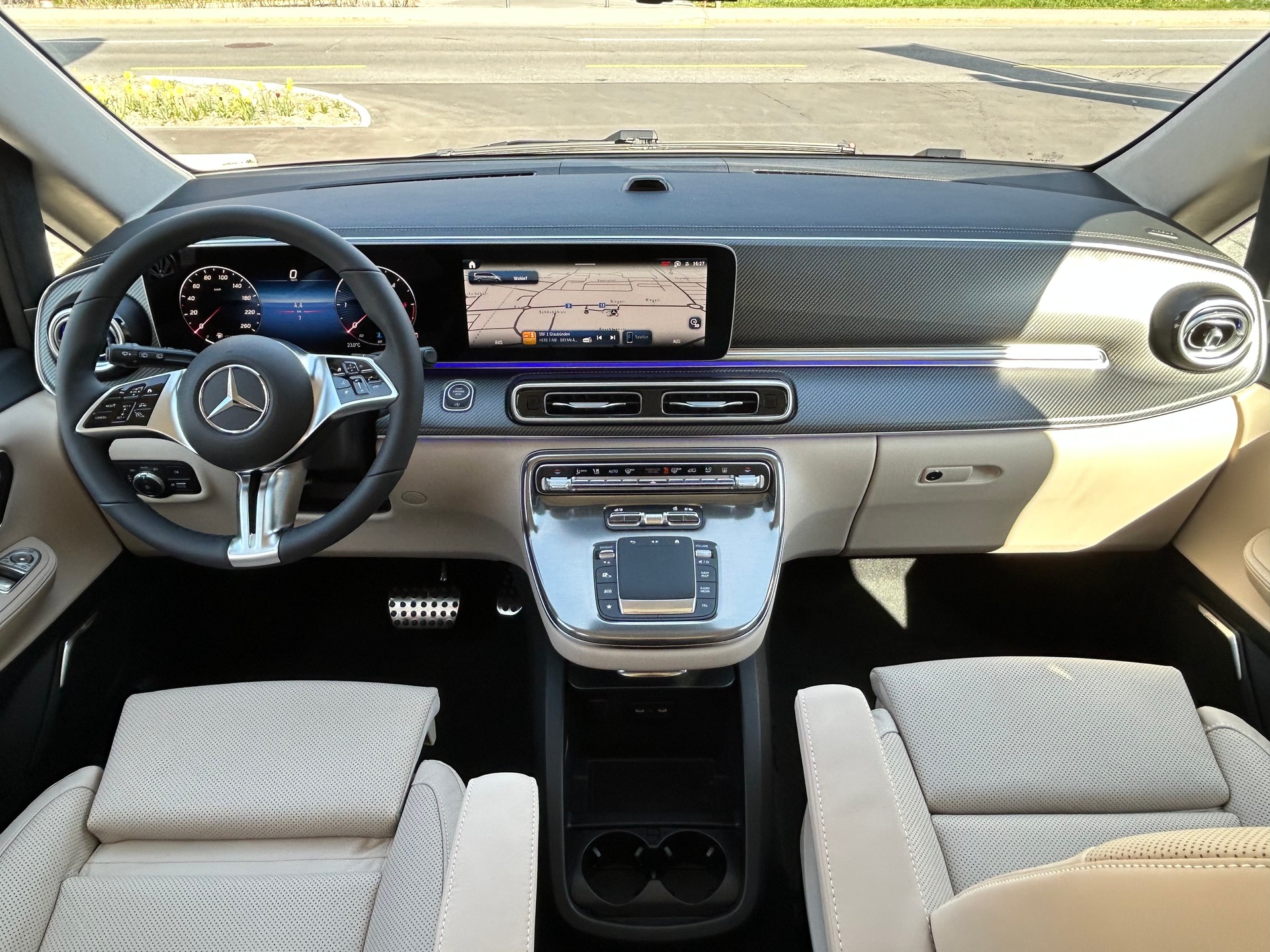 MERCEDES-BENZ V 300 d EXCLUSIVE Swiss Edition Lang 4MATIC - 20