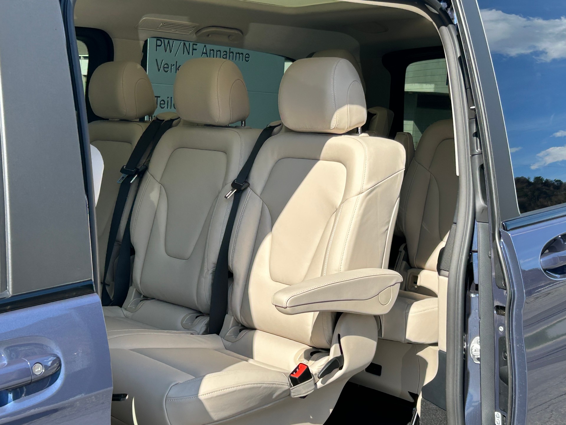 MERCEDES-BENZ V 300 d EXCLUSIVE Swiss Edition Lang 4MATIC - 7