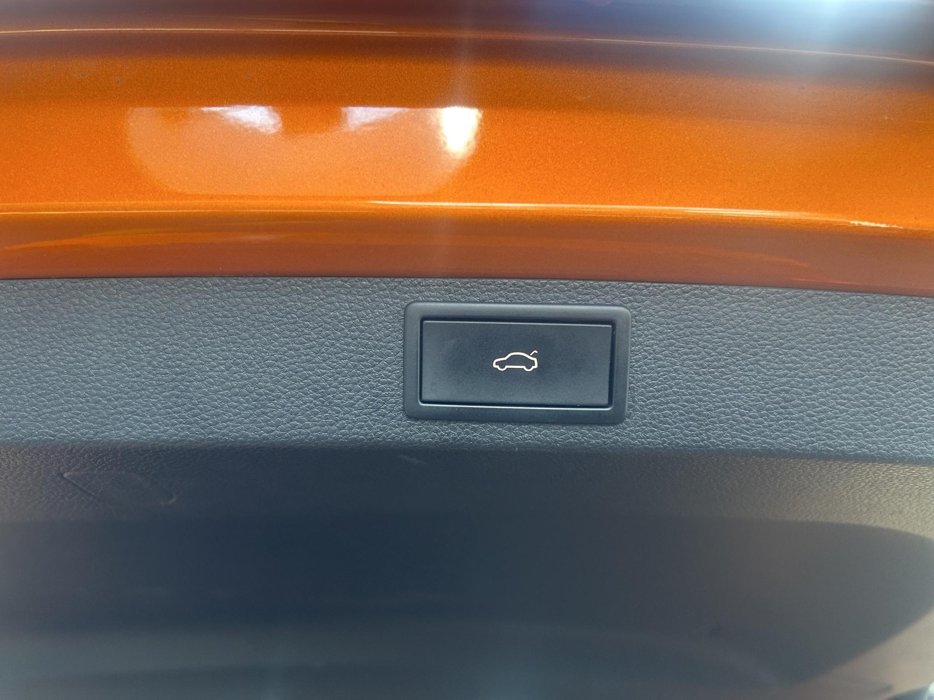 SKODA Karoq 2.0 TSI SportLine 4x4 DSG - 19