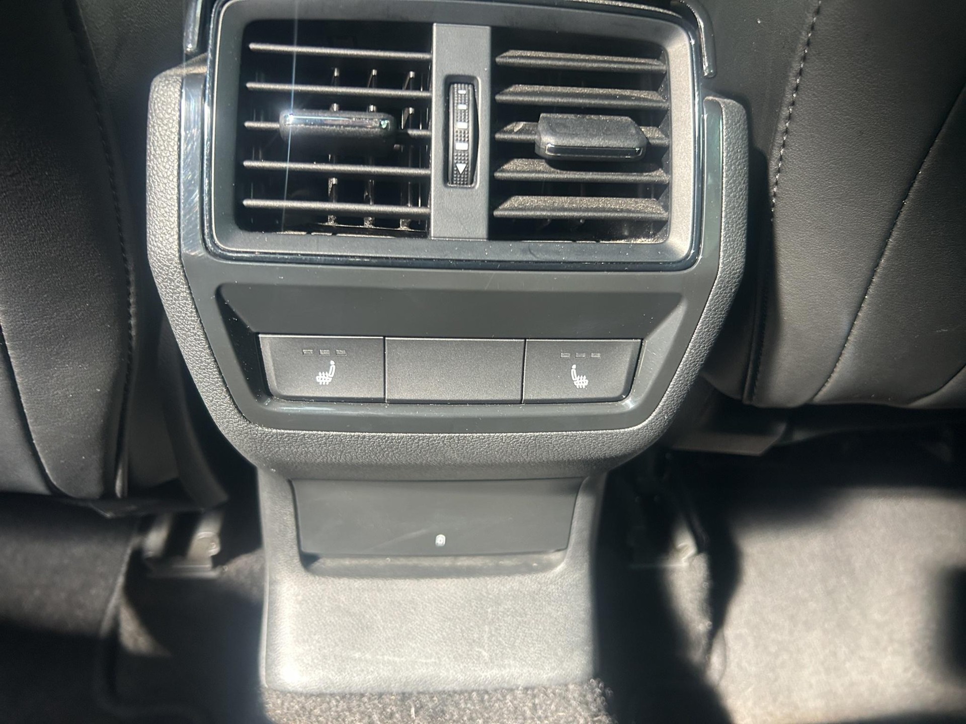 SKODA Karoq 2.0 TSI SportLine 4x4 DSG - 15