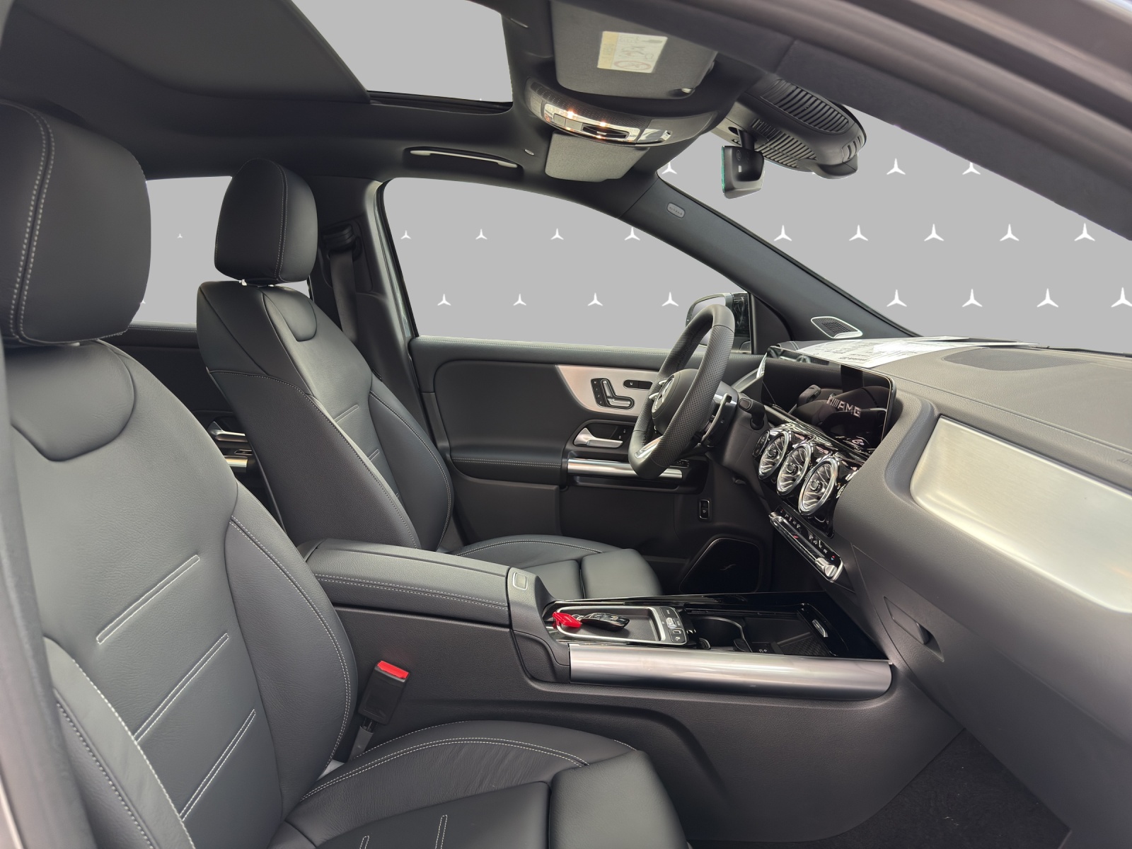 MERCEDES-BENZ GLA AMG 35 4Matic 8G-DCT - 12