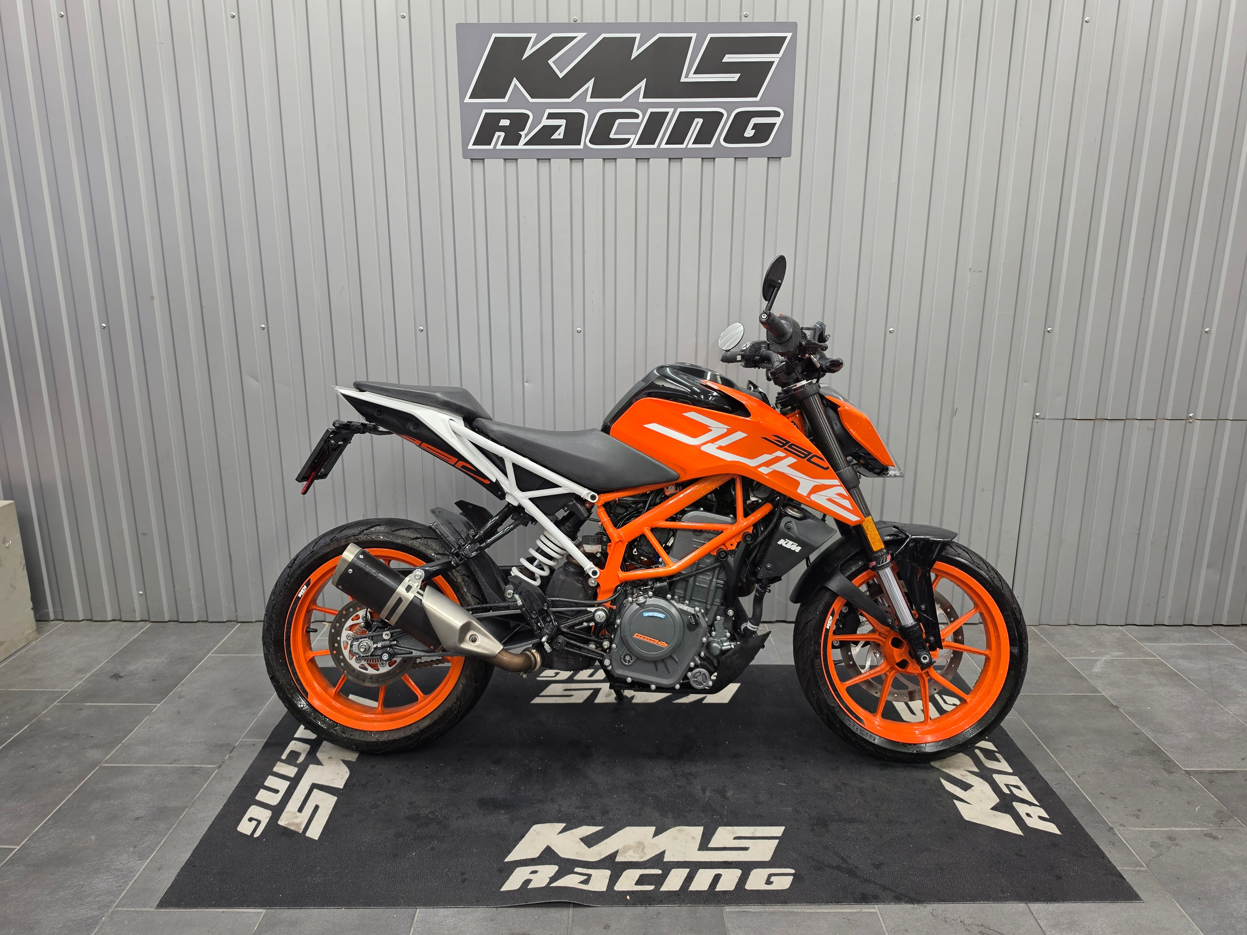 KTM 390 Duke