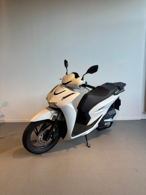 HONDA SH 125 + - 7