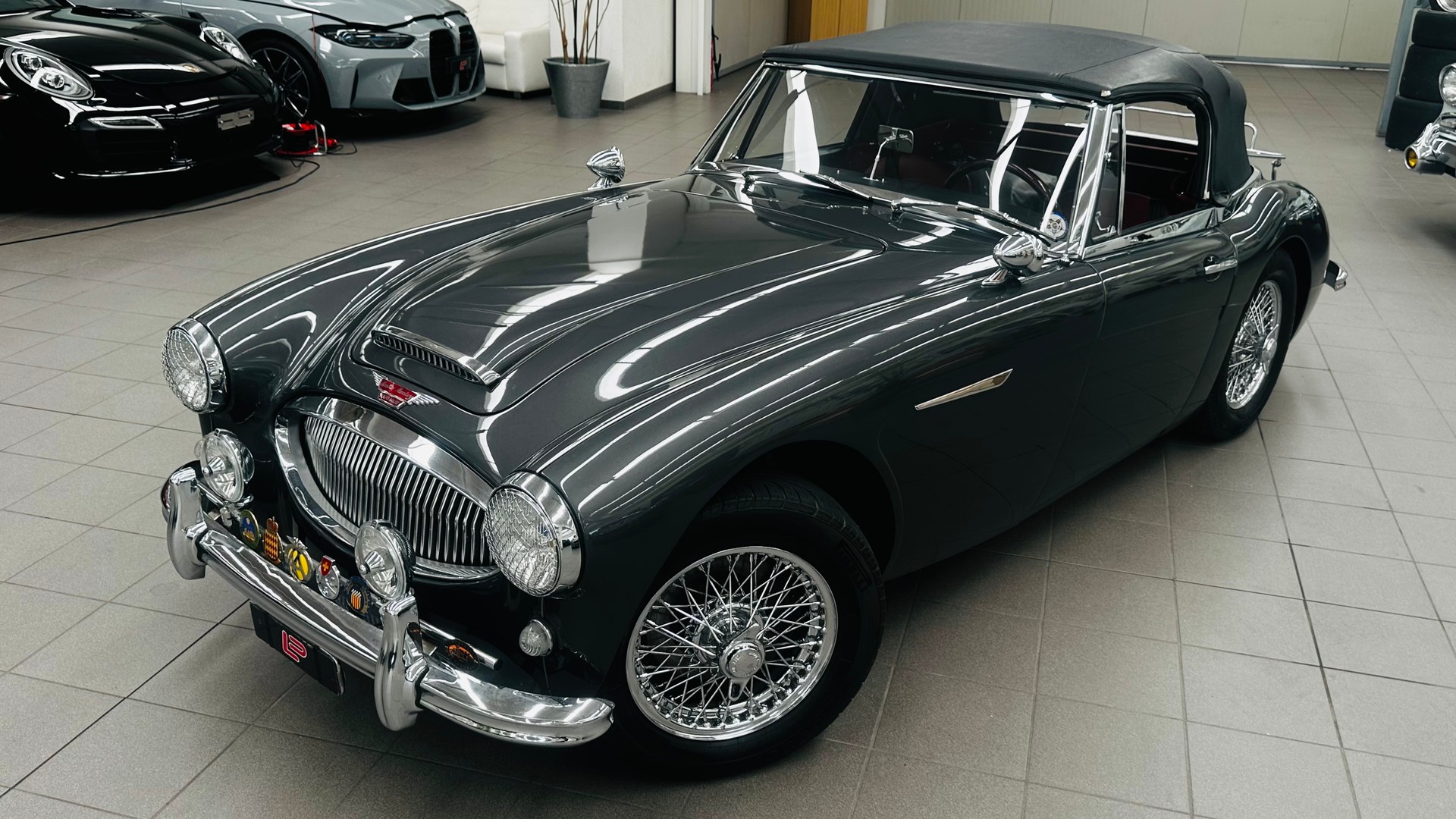 AUSTIN-HEALEY BJ8