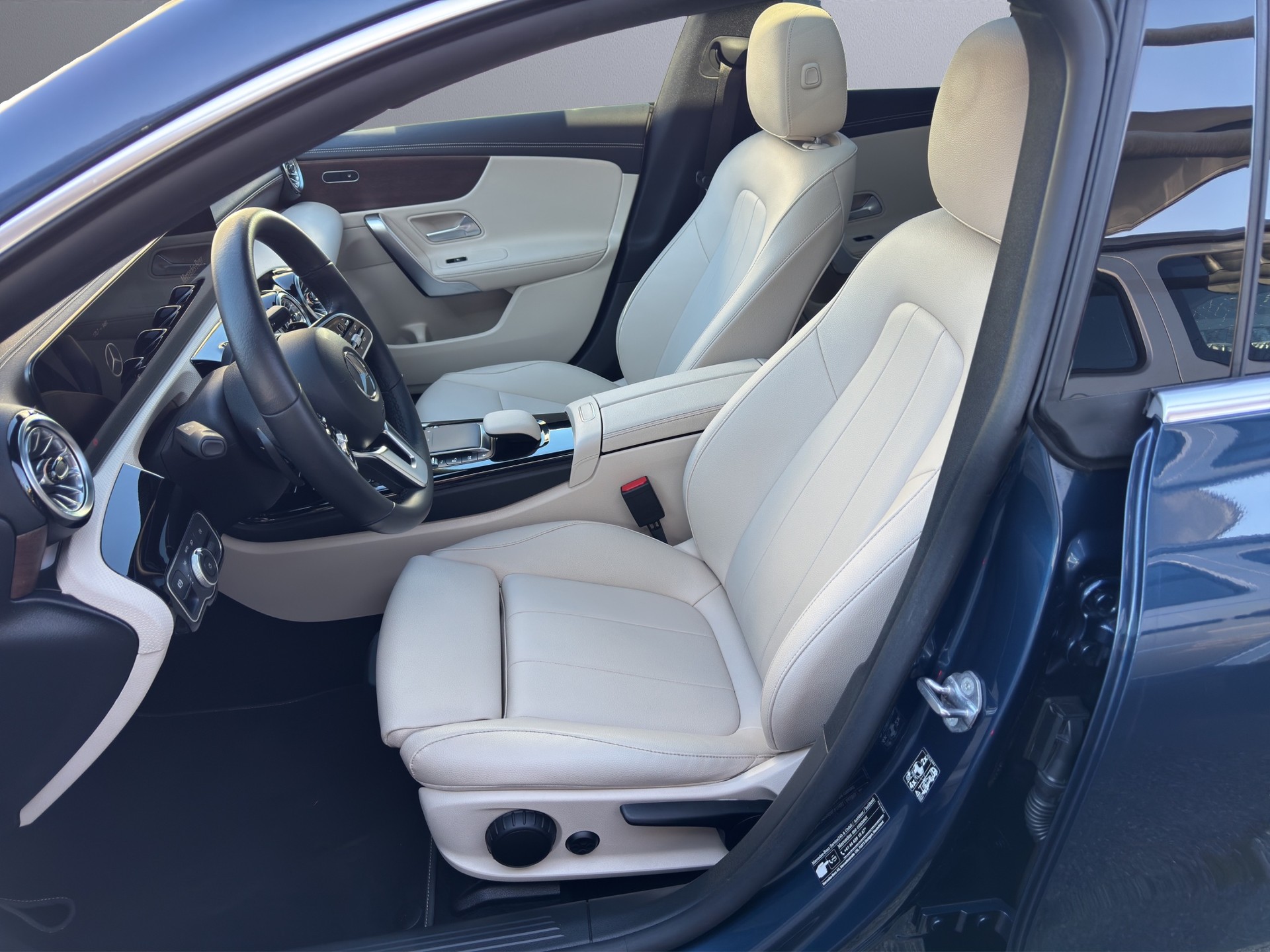 MERCEDES-BENZ CLA 200 Progressive 7G-DCT - 11