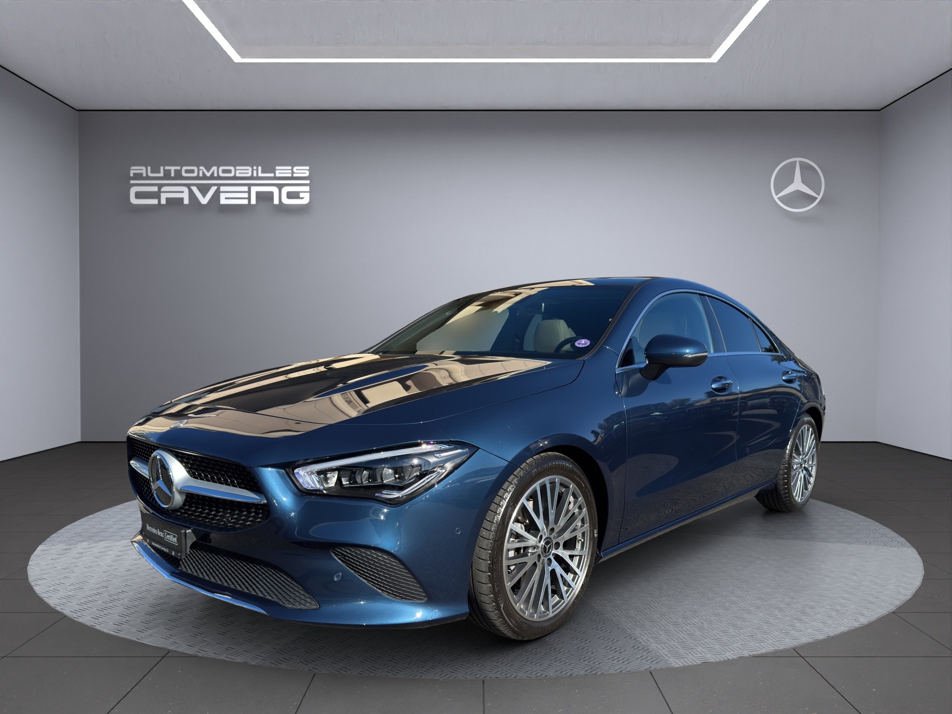 MERCEDES-BENZ CLA 200 Progressive 7G-DCT
