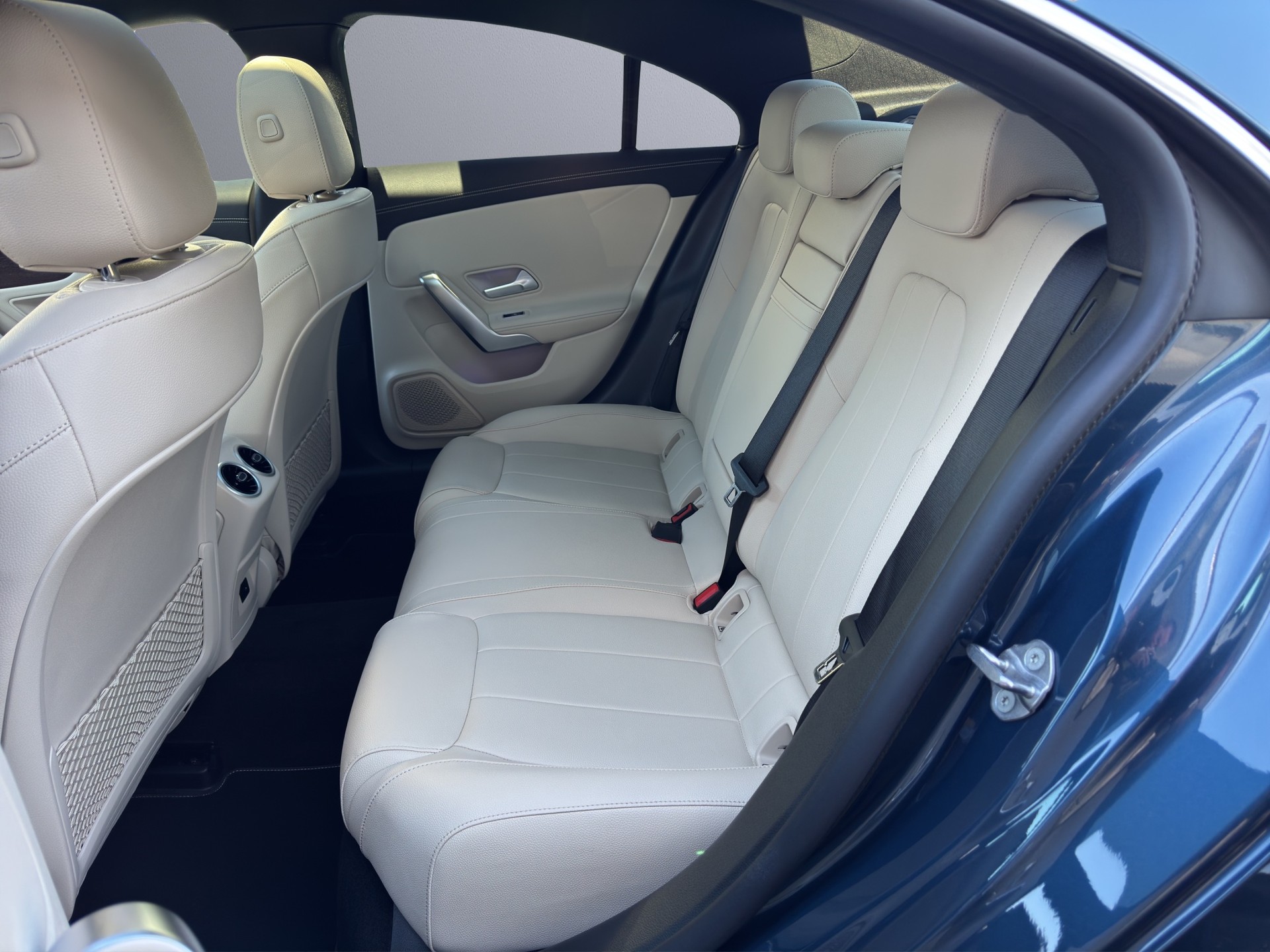 MERCEDES-BENZ CLA 200 Progressive 7G-DCT - 17