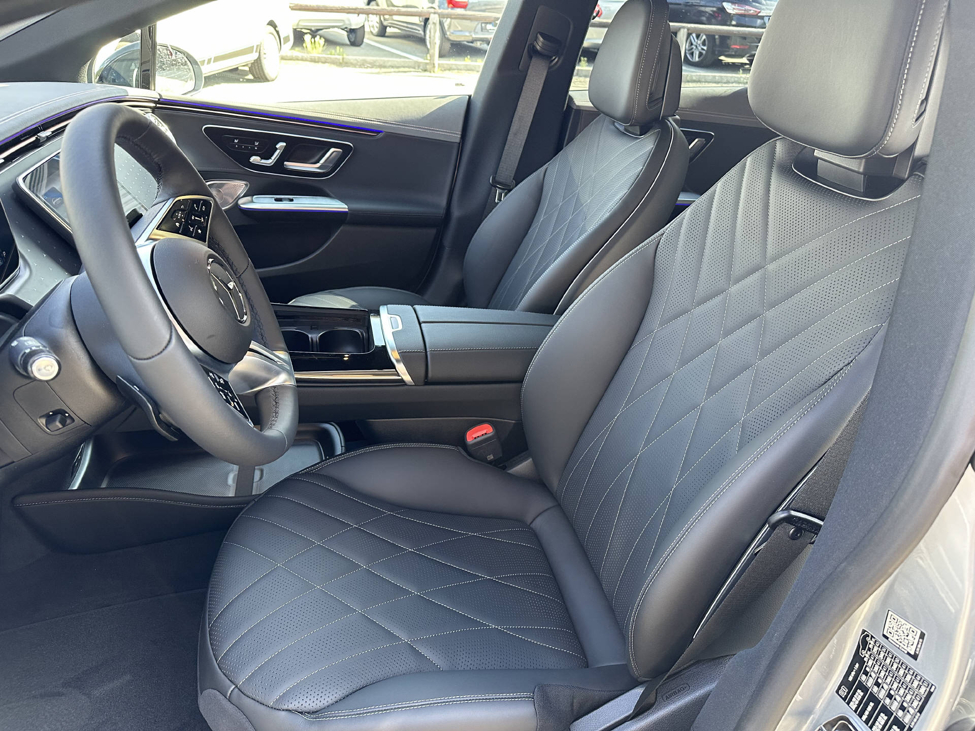 MERCEDES-BENZ EQE 500 AMG Line 4matic - 11