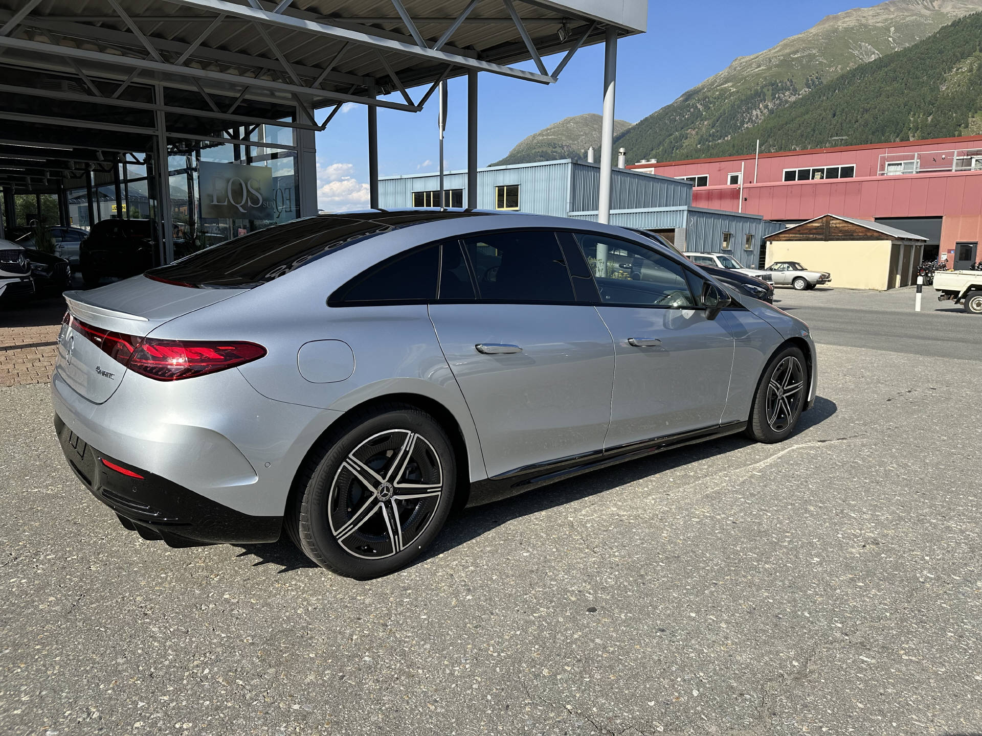 MERCEDES-BENZ EQE 500 AMG Line 4matic - 9