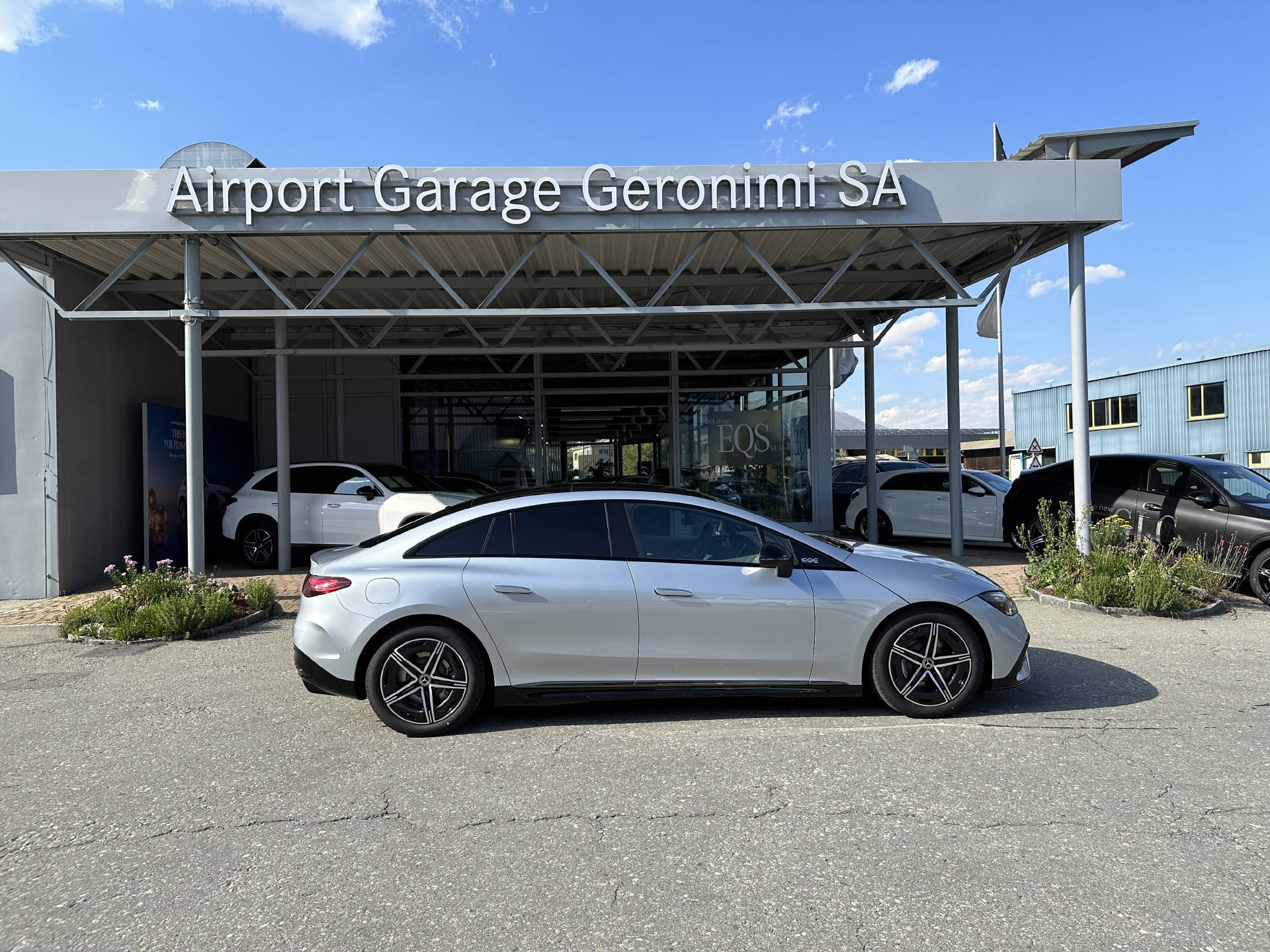 MERCEDES-BENZ EQE 500 AMG Line 4matic