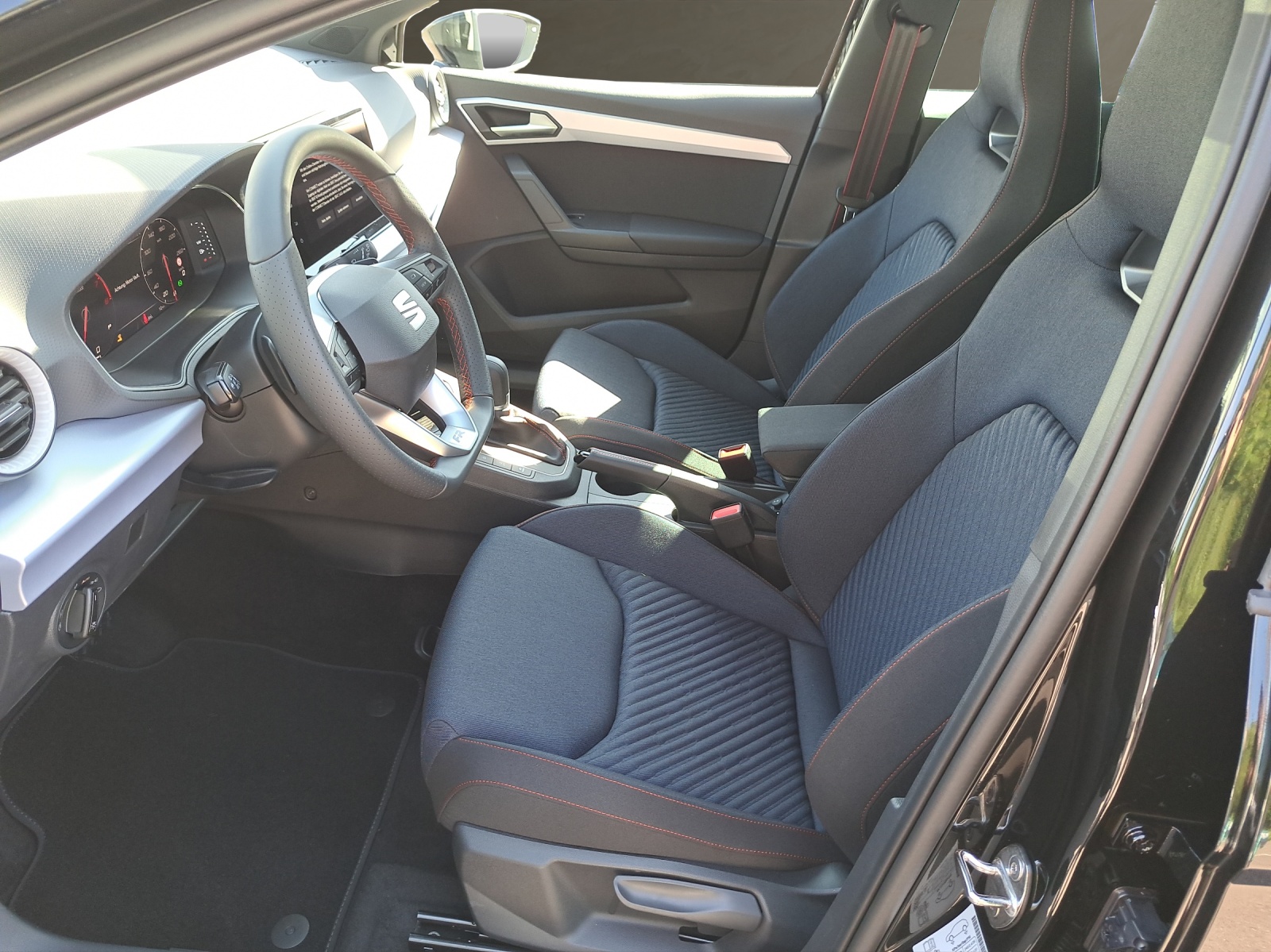 SEAT Ibiza 1.5 EcoTSI 75 Edition DSG-27