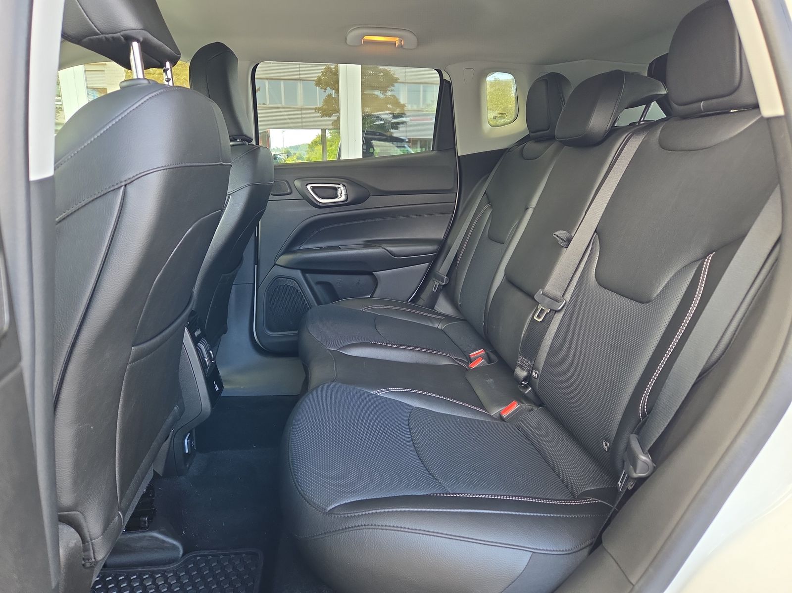 JEEP Compass 4x2 1.5 T MHEV S - 10