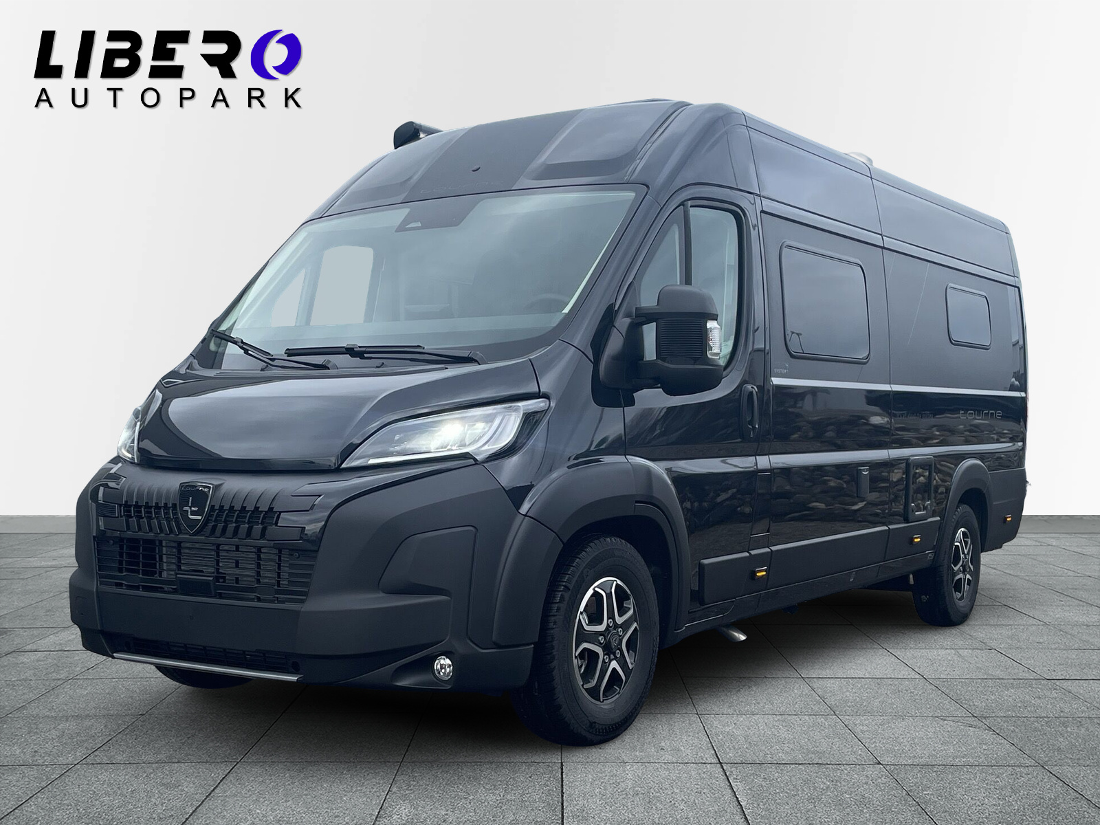 TOURNE MOBIL 6.4 - 180 PS Cruise / Heavy / Automat