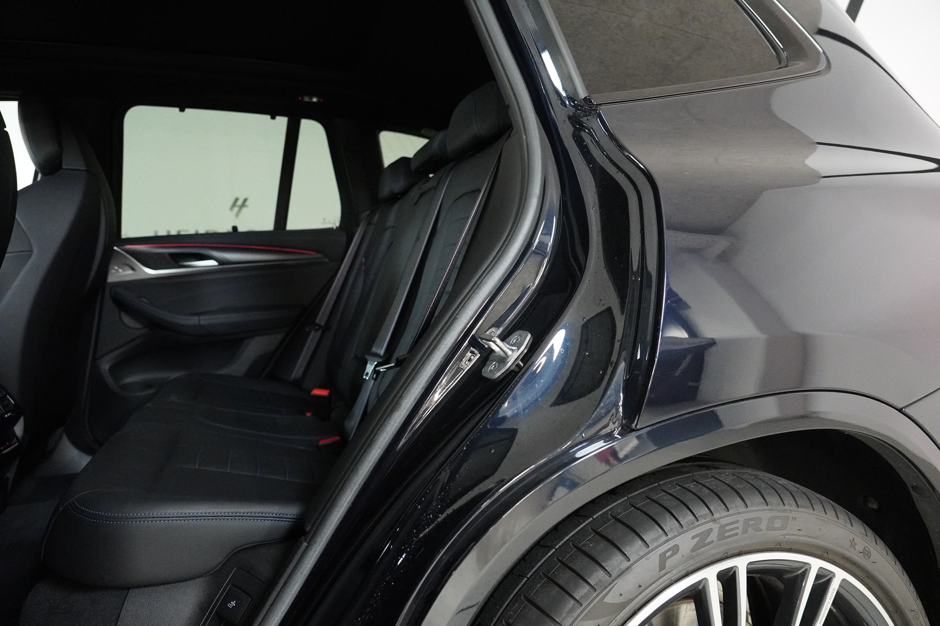 BMW X3 M40i Travel - 13