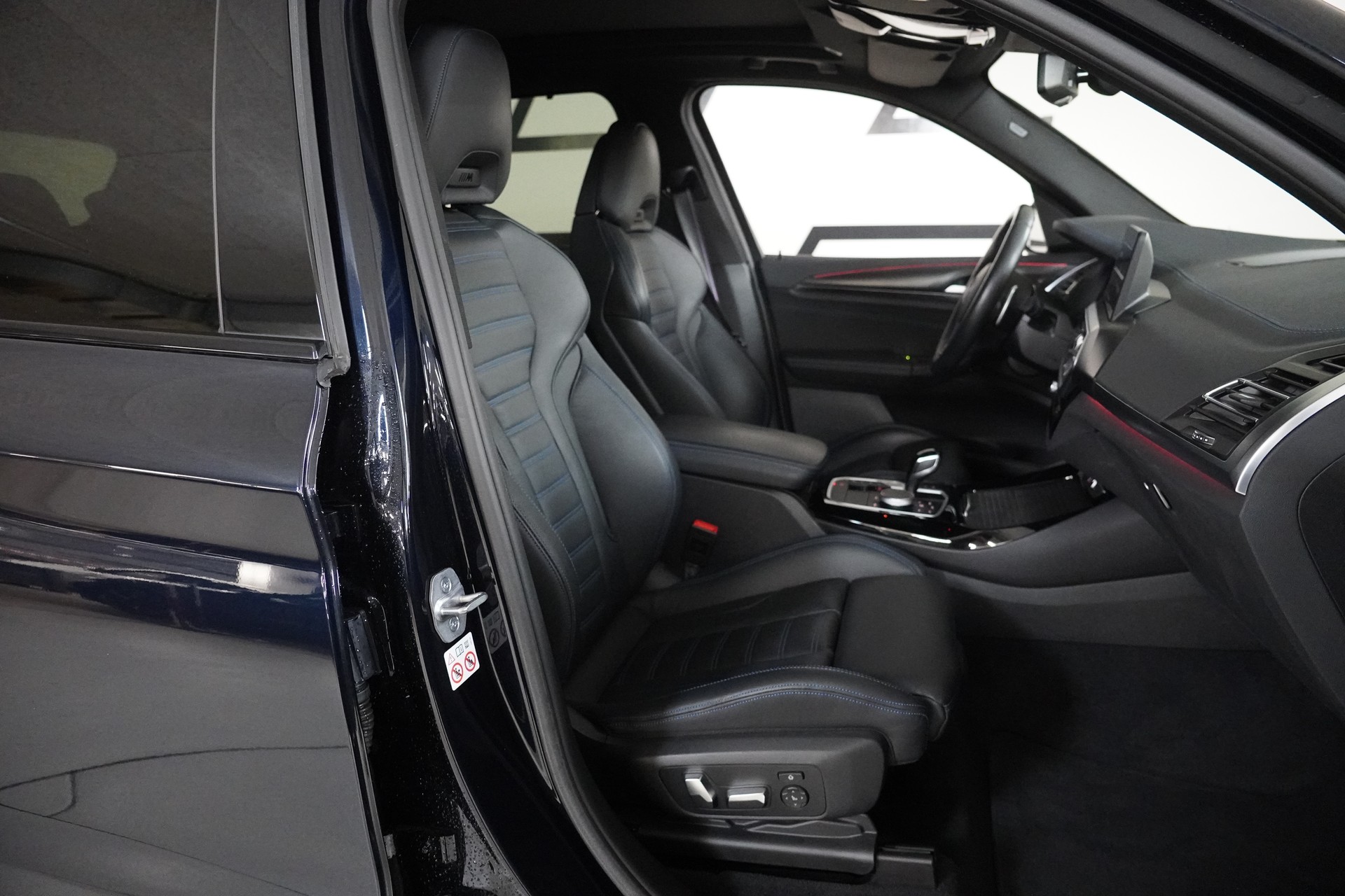 BMW X3 M40i Travel - 15