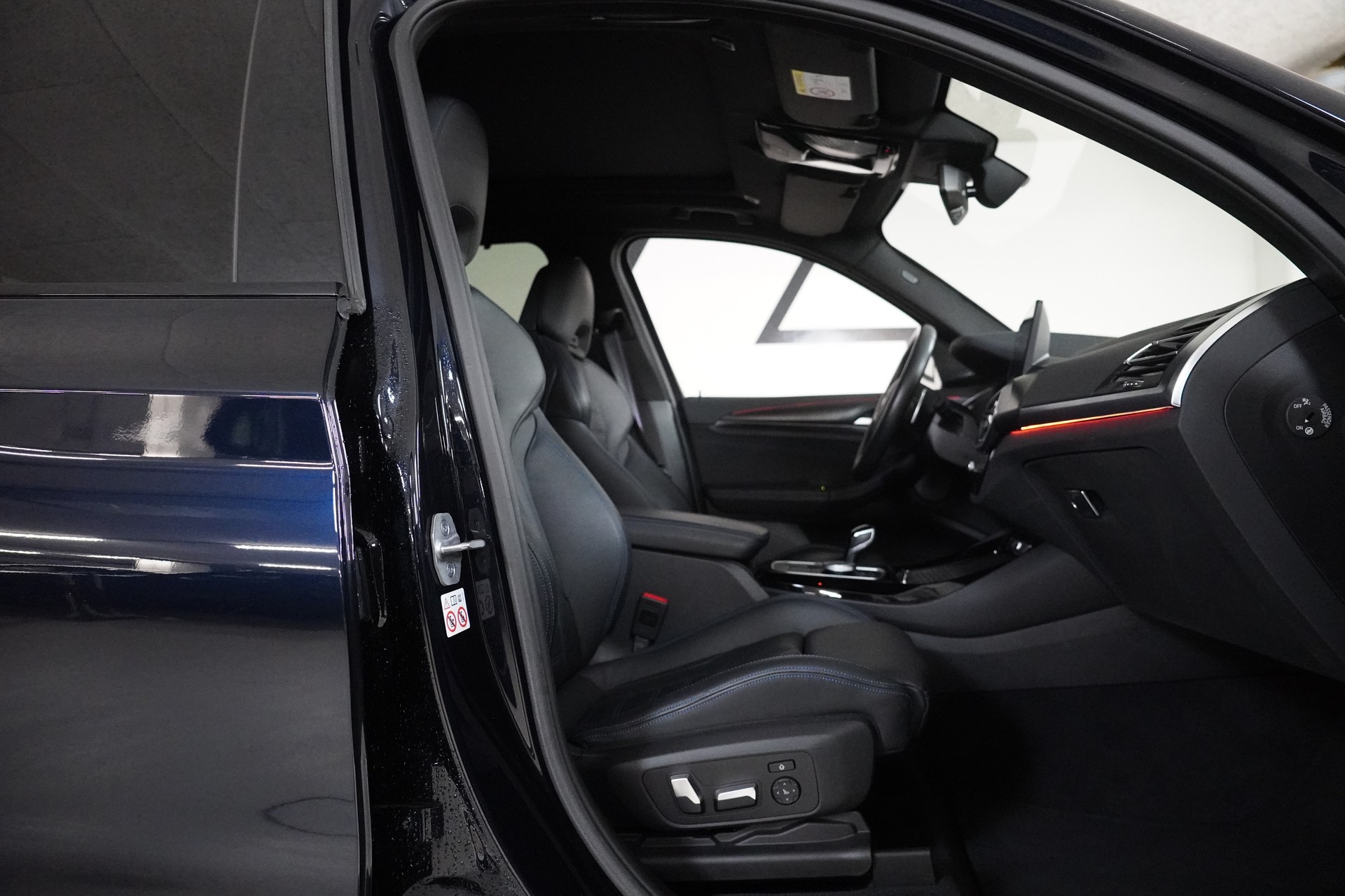 BMW X3 M40i Travel - 14
