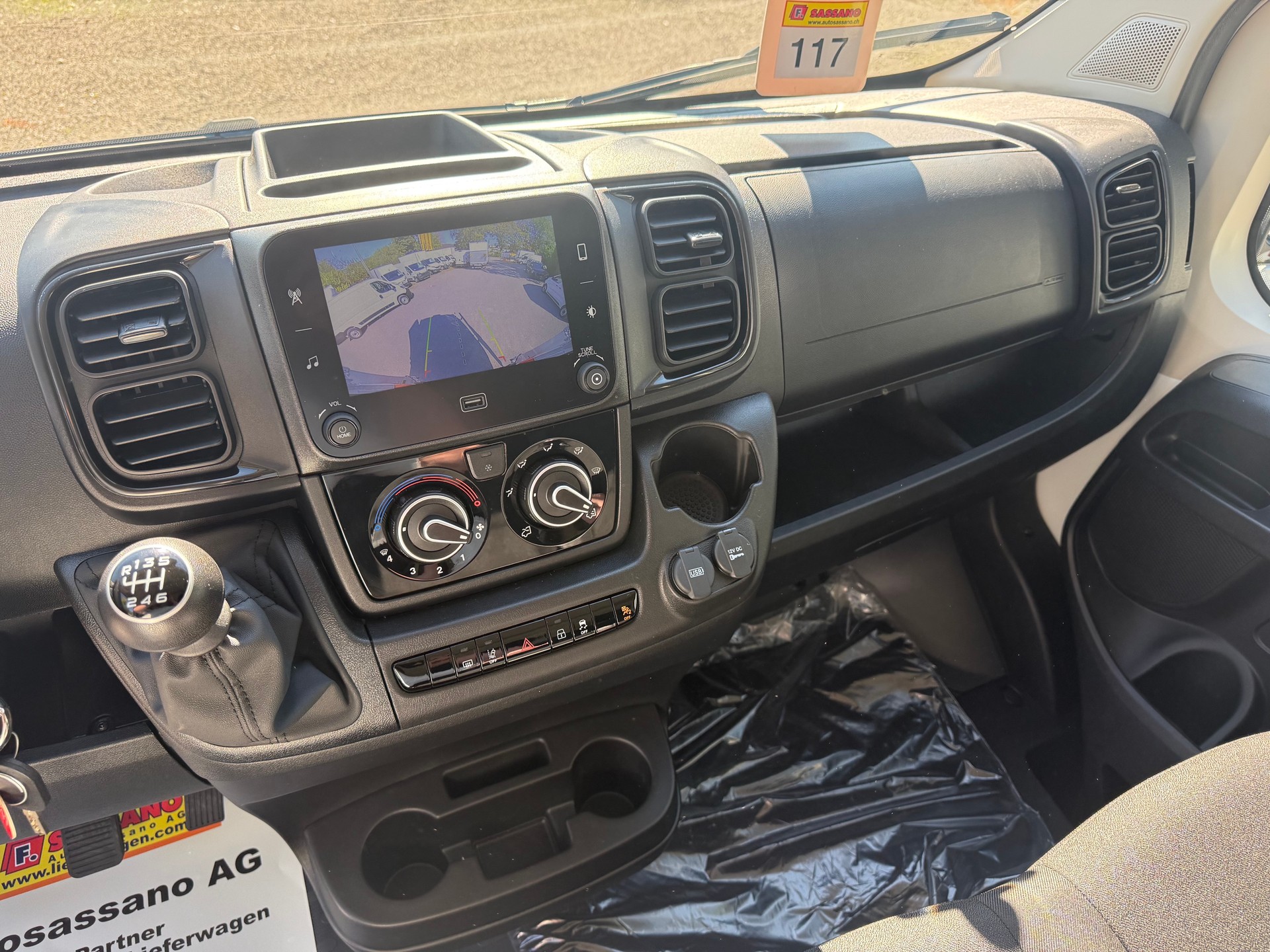 CITROEN Jumper 35 2.2 BlueHDi L3H2 Apple Carplay & Android Auto - 4