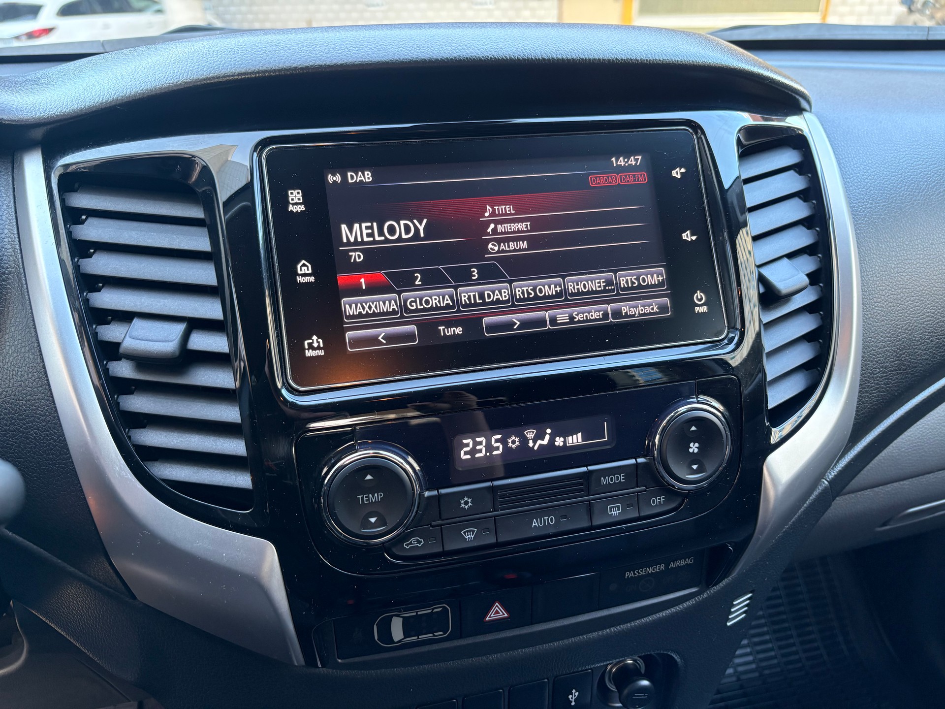 MITSUBISHI L 200 2.4 Style Double Cab A - 15