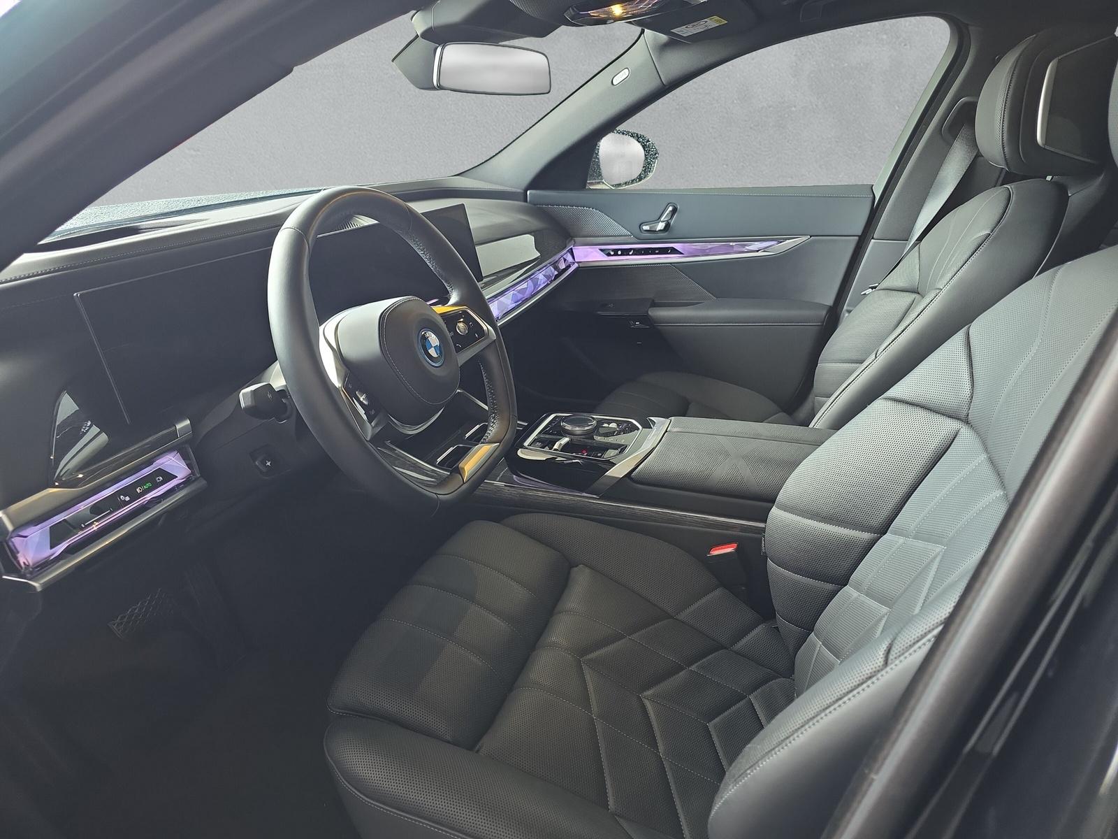 BMW i7 eDrive50 G70 (CH) - 12