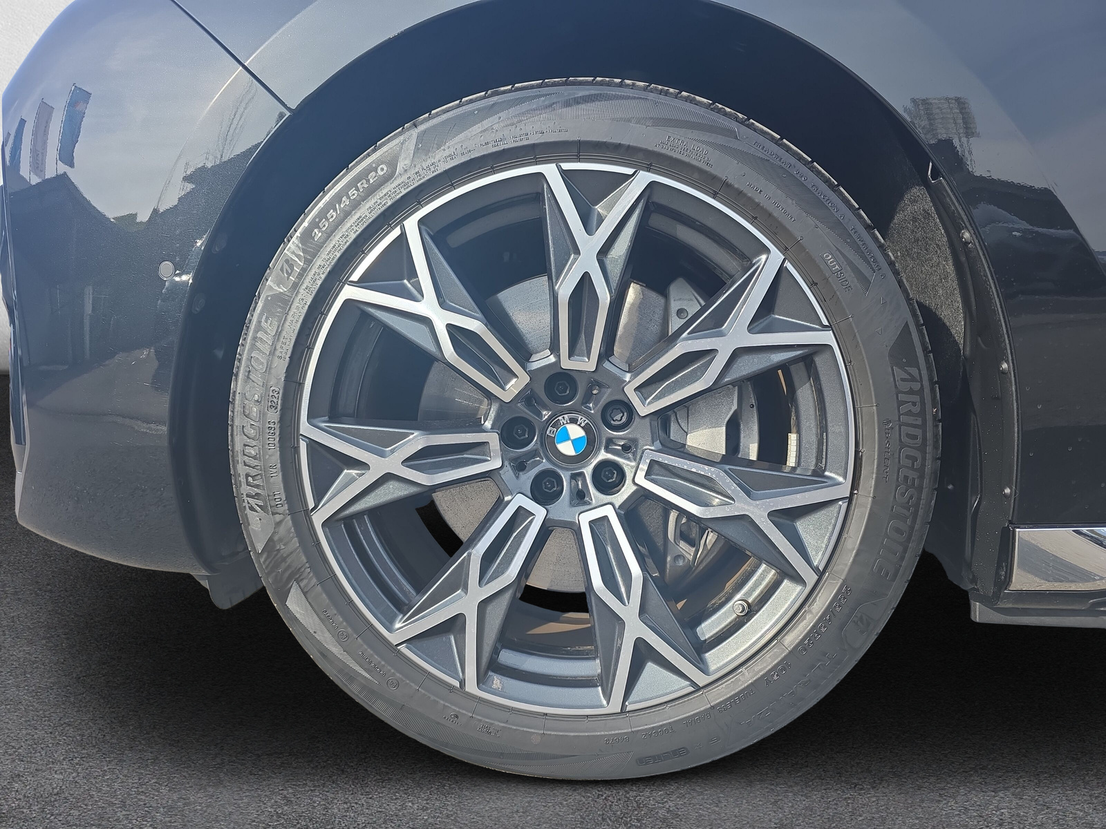 BMW i7 eDrive50 G70 (CH)   - 9