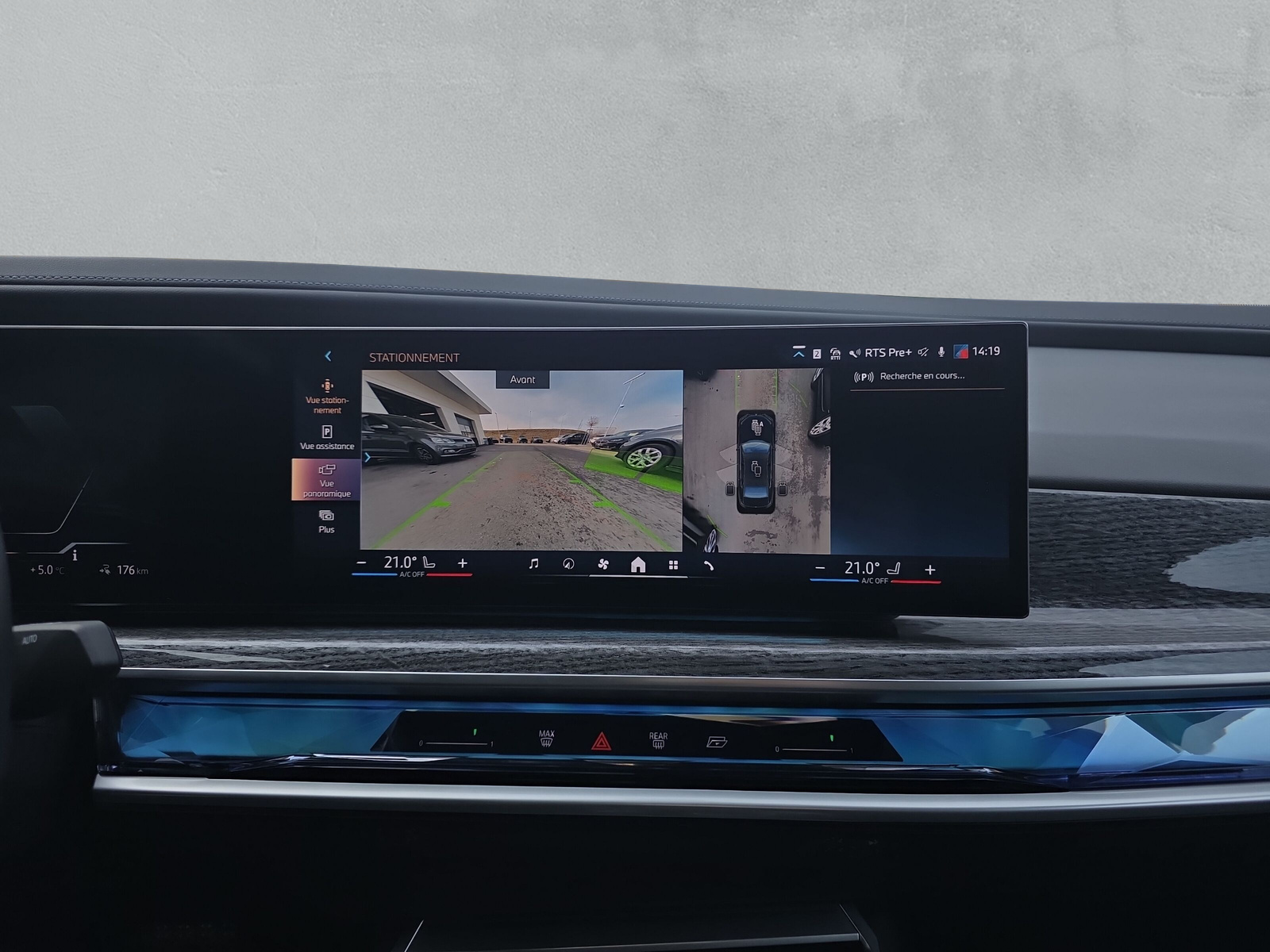 BMW i7 eDrive50 G70 (CH)   - 14