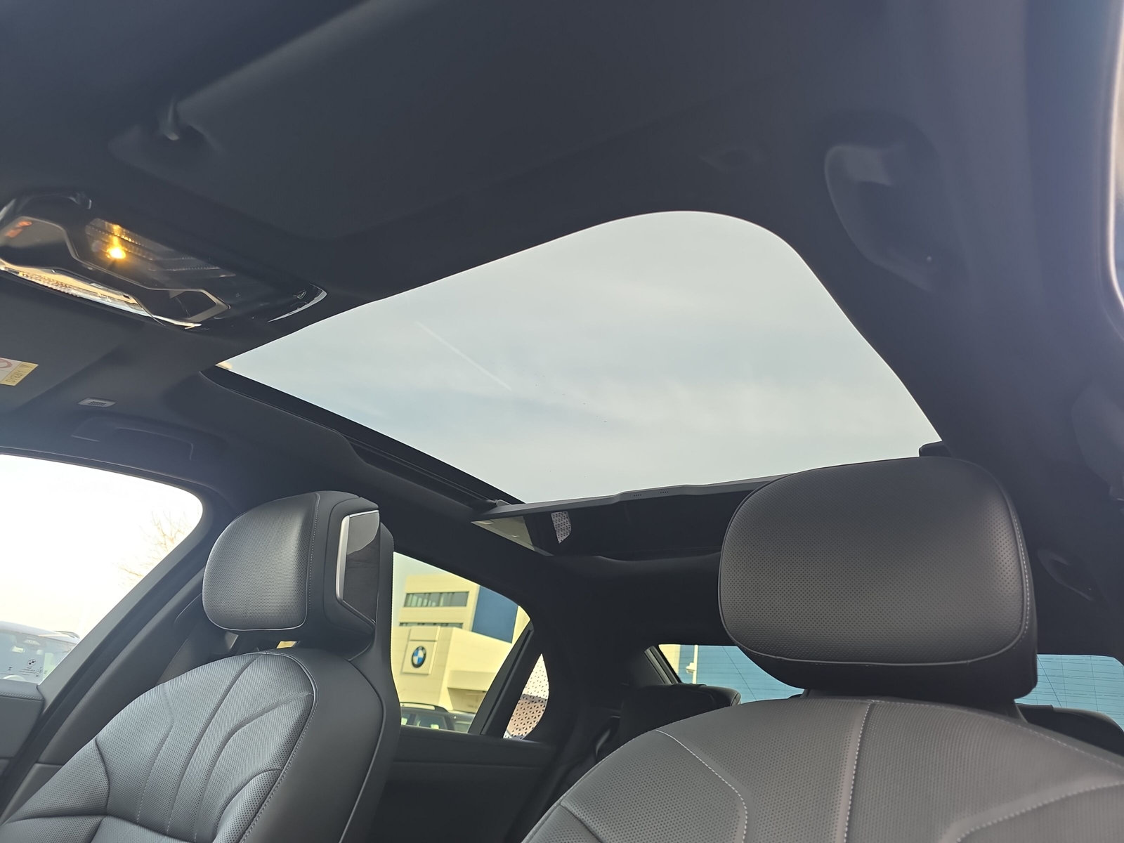 BMW i7 eDrive50 G70 (CH)   - 22