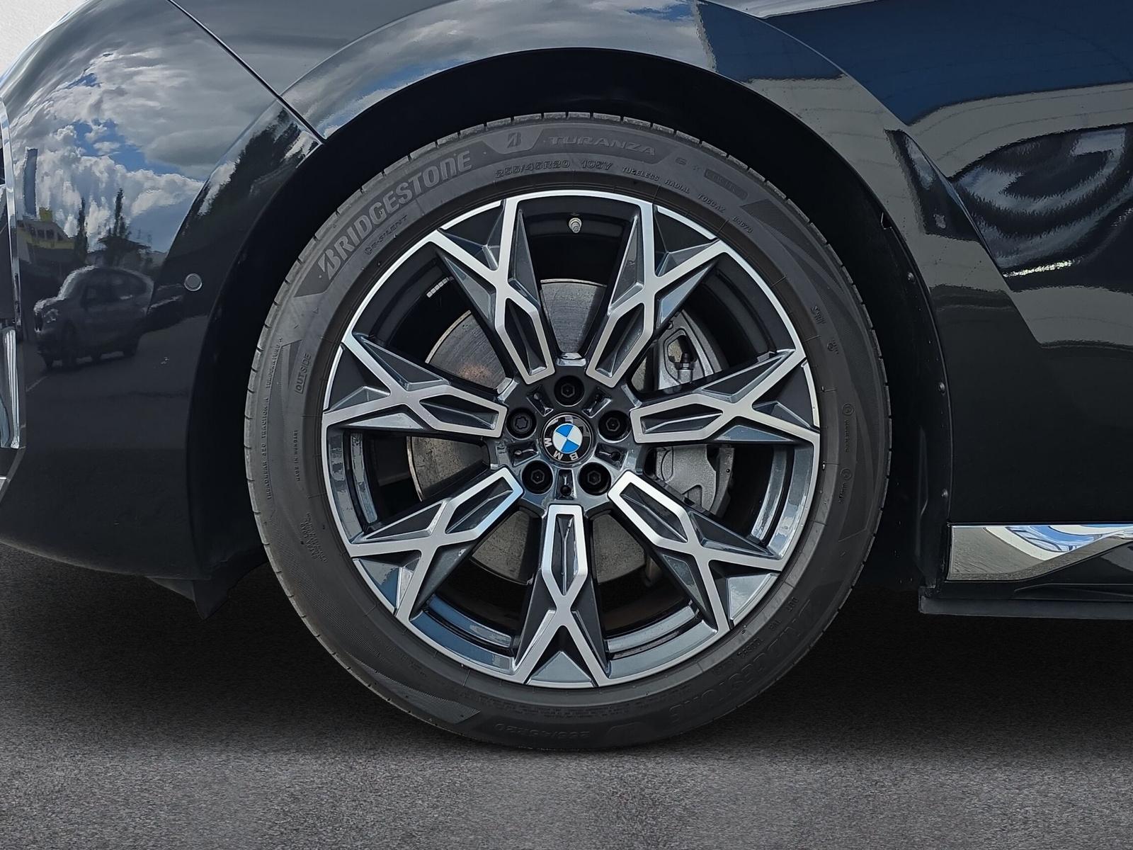 BMW i7 eDrive50 G70 (CH) - 10