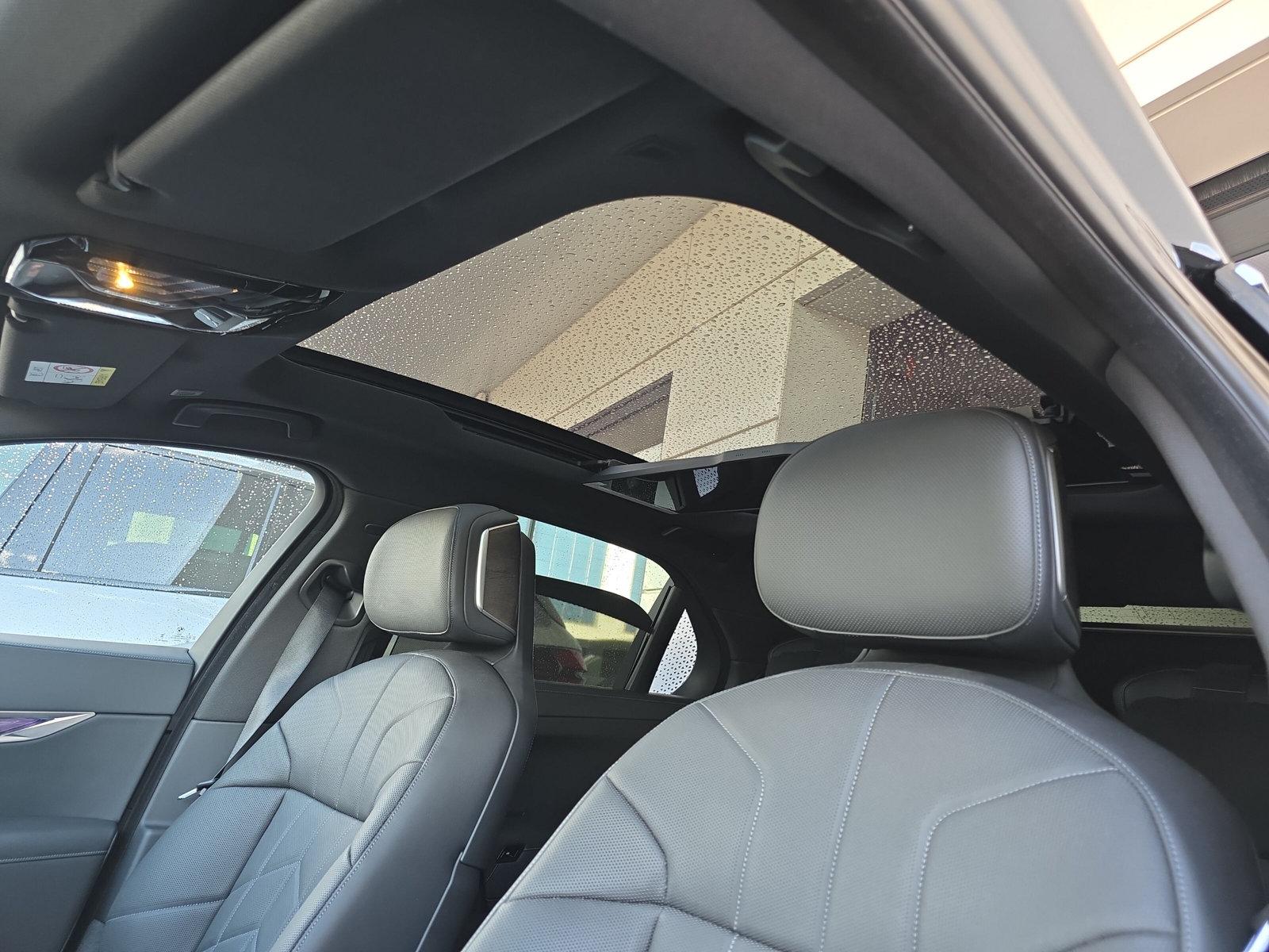 BMW i7 eDrive50 G70 (CH) - 23