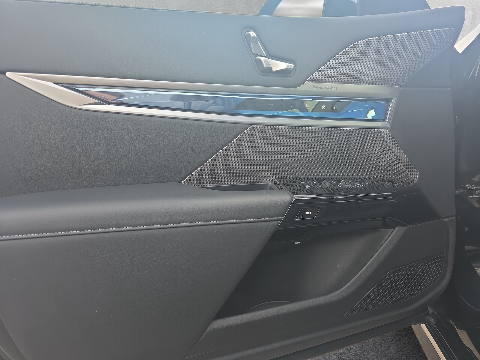 BMW i7 eDrive50 G70 (CH)   - 17