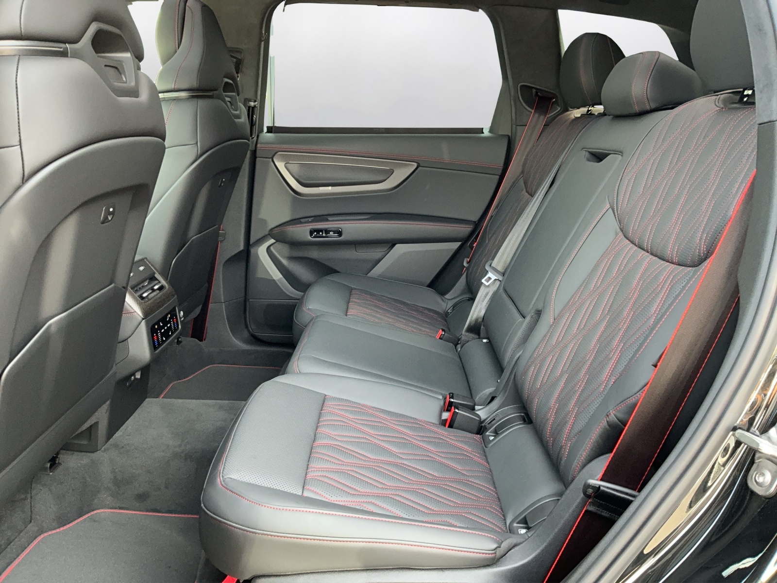 AUDI Q7 SUV TDI quattro 220 kW - 11
