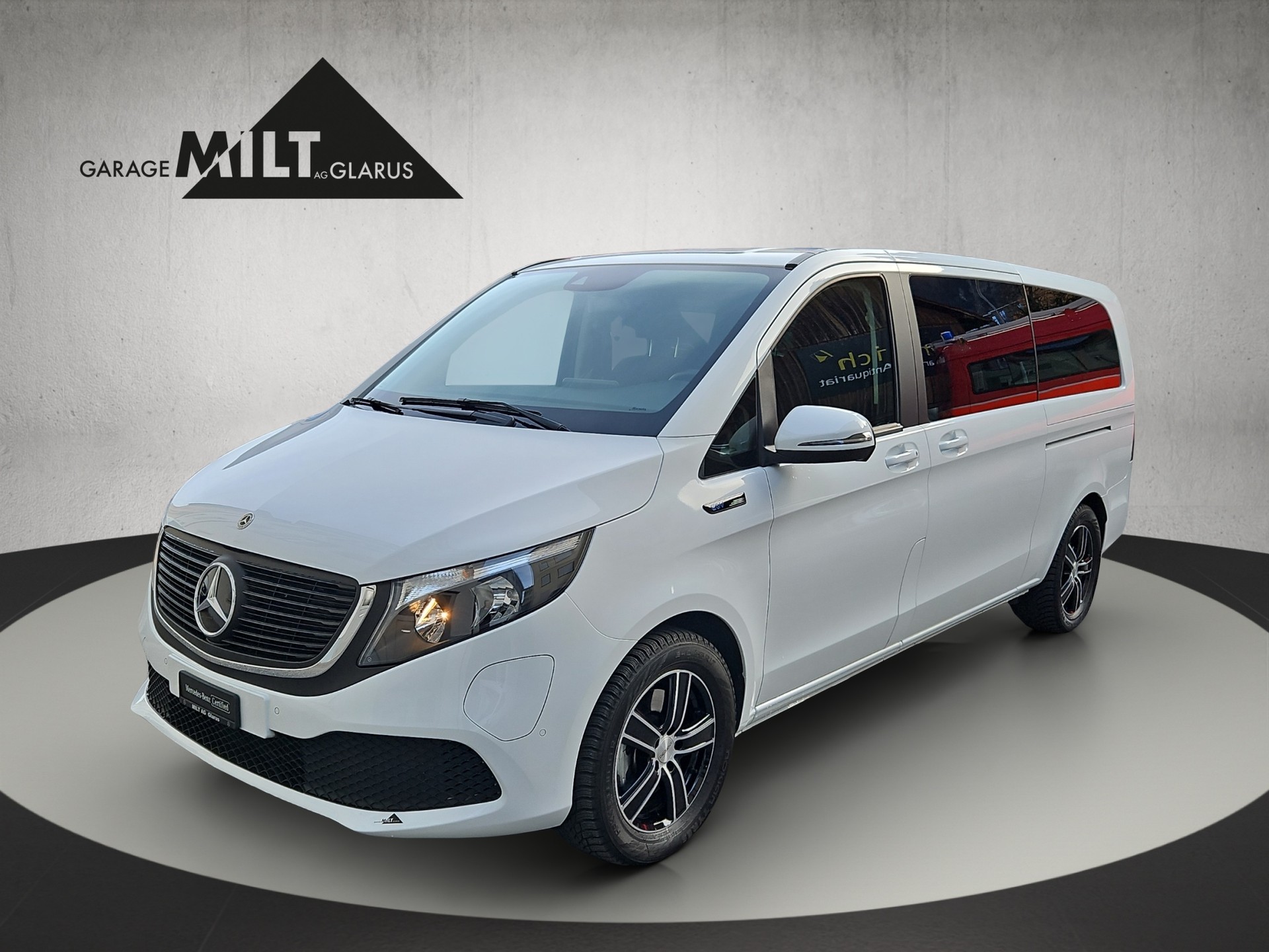 MERCEDES-BENZ EQV 300 extralang