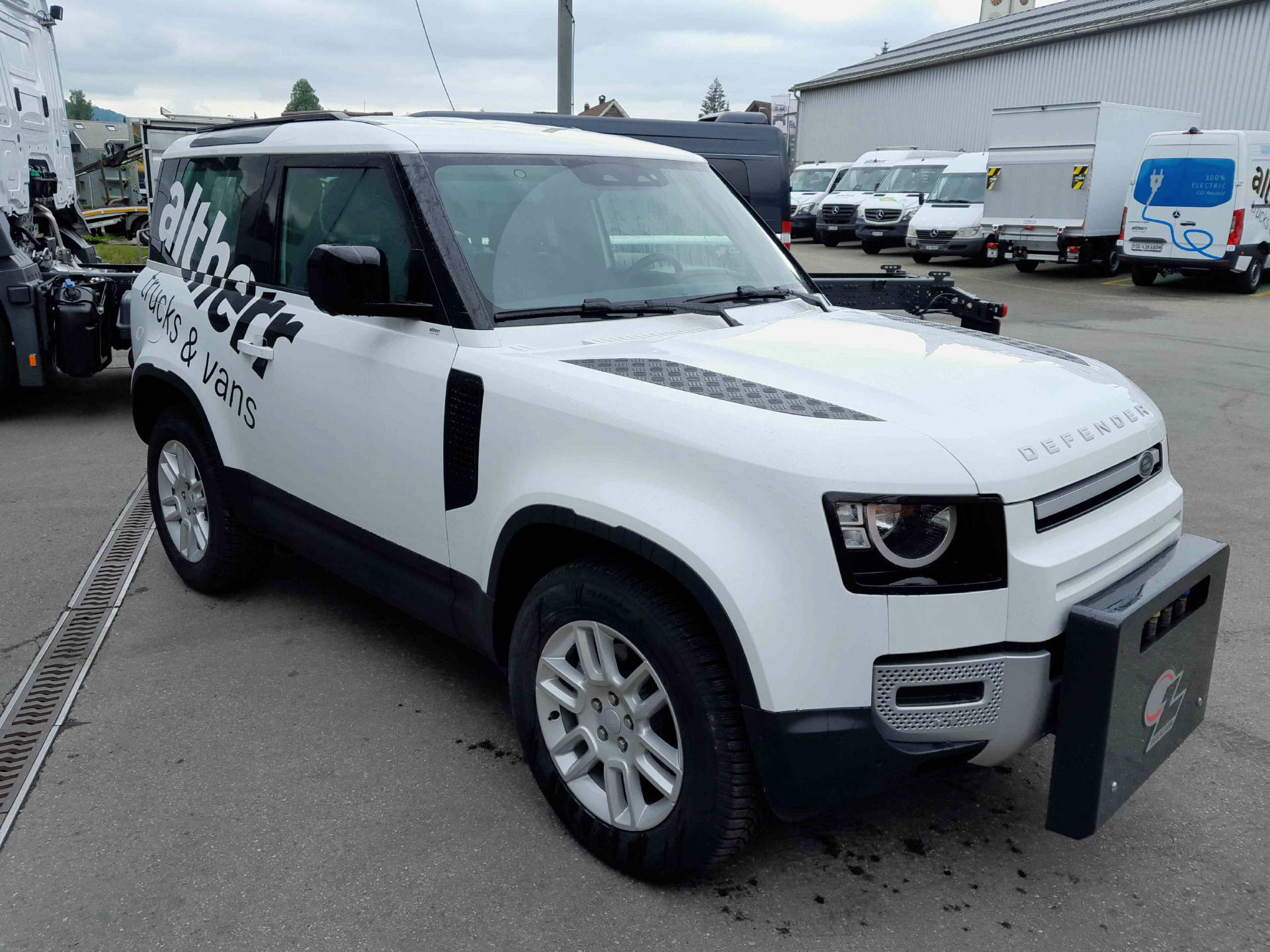 LAND ROVER Defender 90 3.0 D I6 250 S - 6