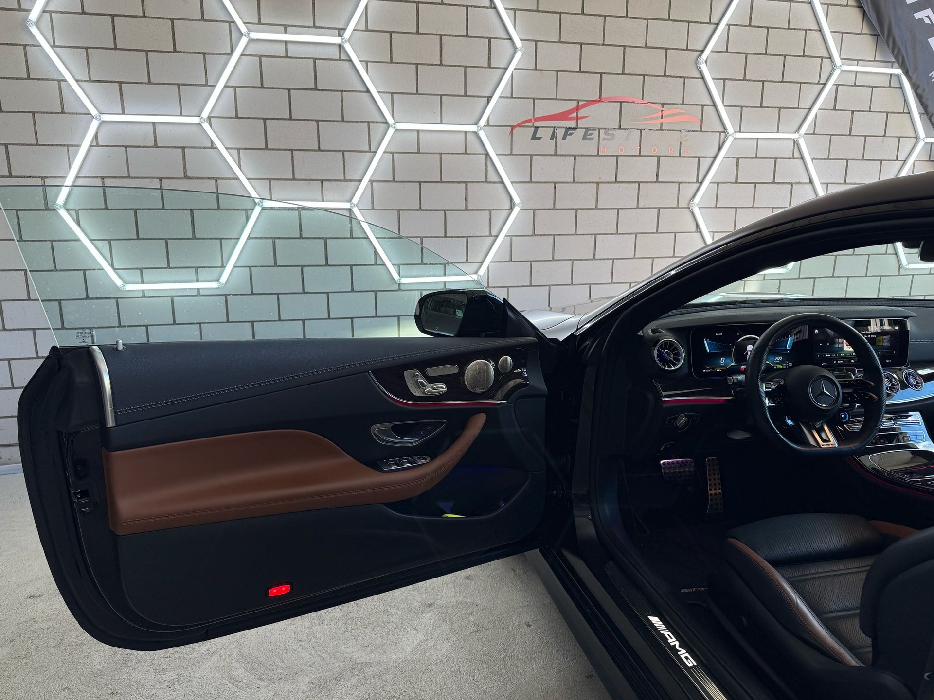 MERCEDES-BENZ E 53 Coupé AMG 4Matic+ 9G-Speedshift TCT - 5