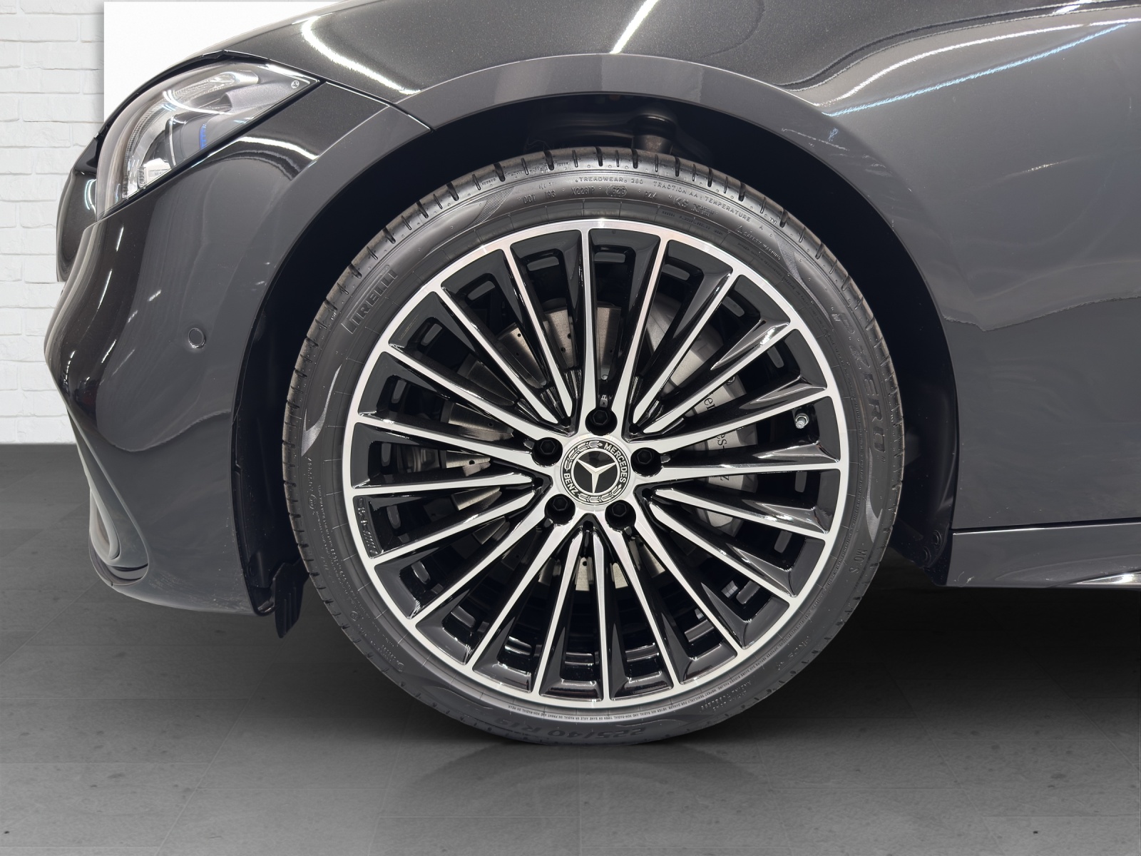 MERCEDES-BENZ C 220 d AMG Line 4Matic T-Modell Swiss Star - 6