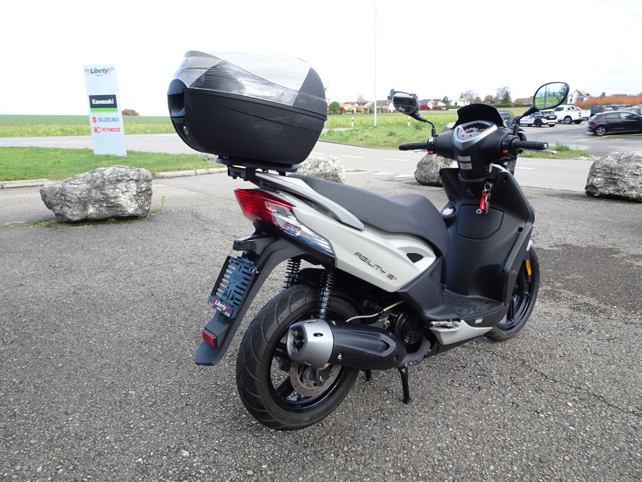 KYMCO Agility 125i R16 Topcase - 5