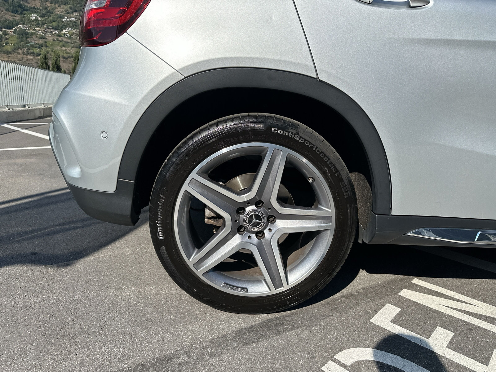 MERCEDES-BENZ GLA 250 AMG Line 4Matic - 22