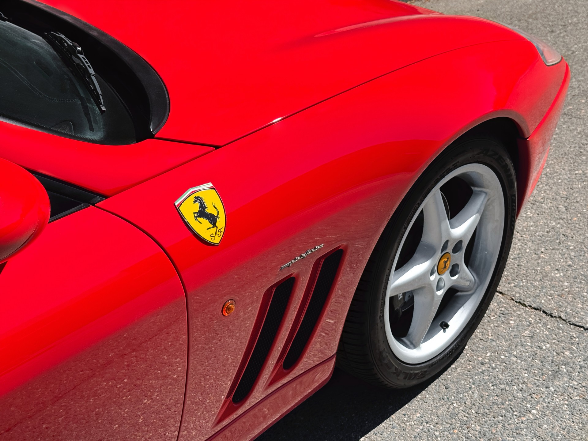 FERRARI F550 Maranello - 14