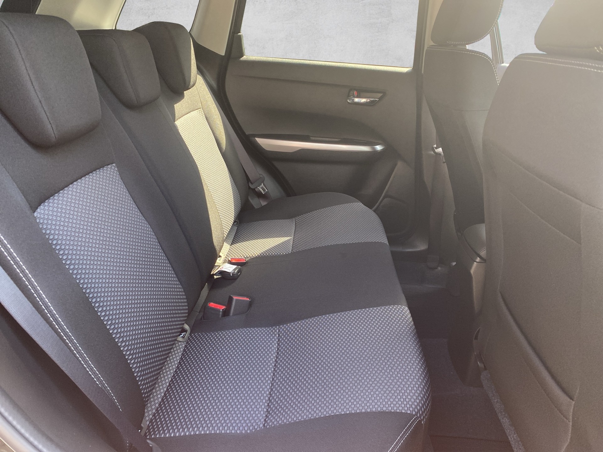 SUZUKI Vitara 1.4 Boosterjet Compact + 4x4 Hybrid - 11