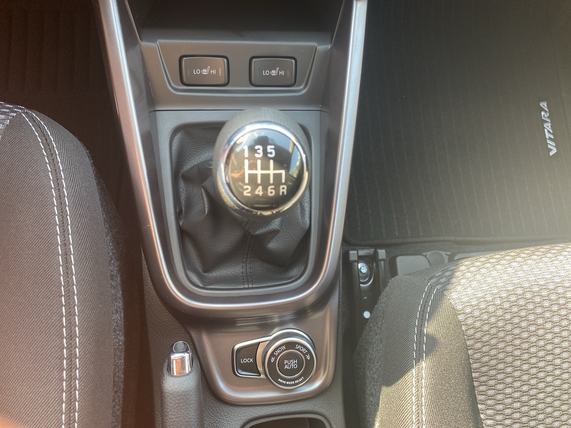 SUZUKI Vitara 1.4 Boosterjet Compact + 4x4 Hybrid - 13